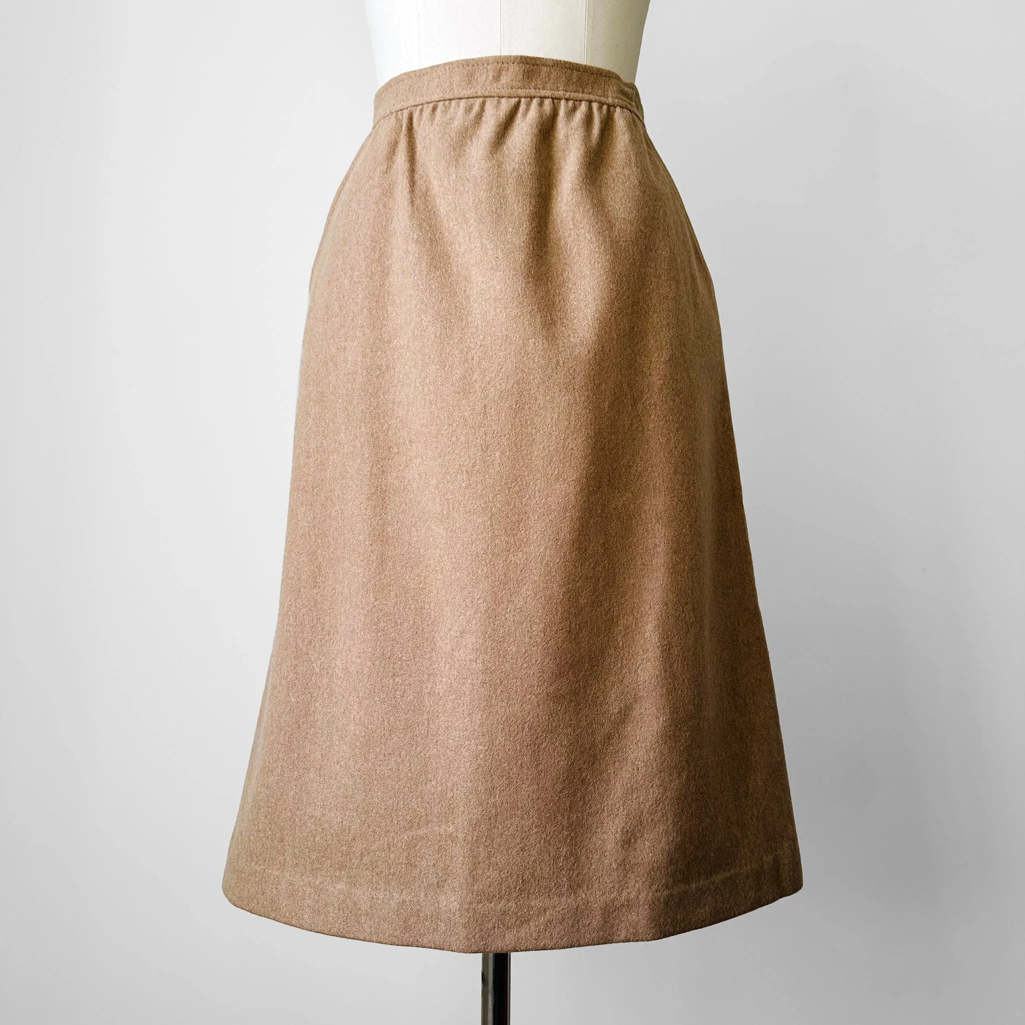 1960s - 1970s Tan Aline Wool Knee-Length Skirt - Waist 28