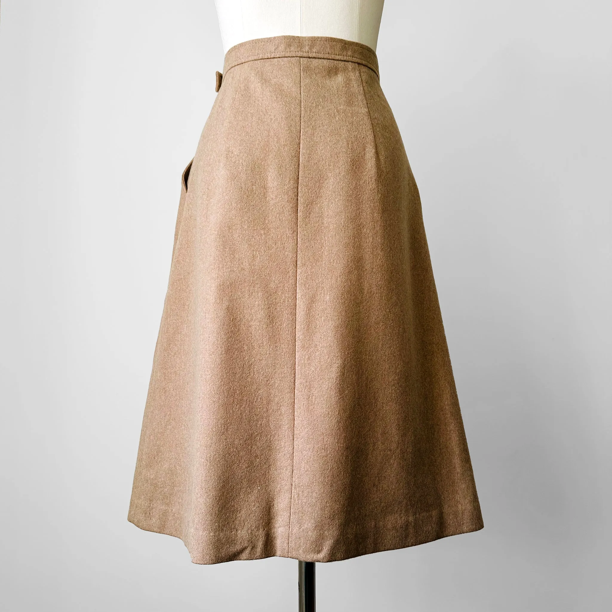 1960s - 1970s Tan Aline Wool Knee-Length Skirt - Waist 28