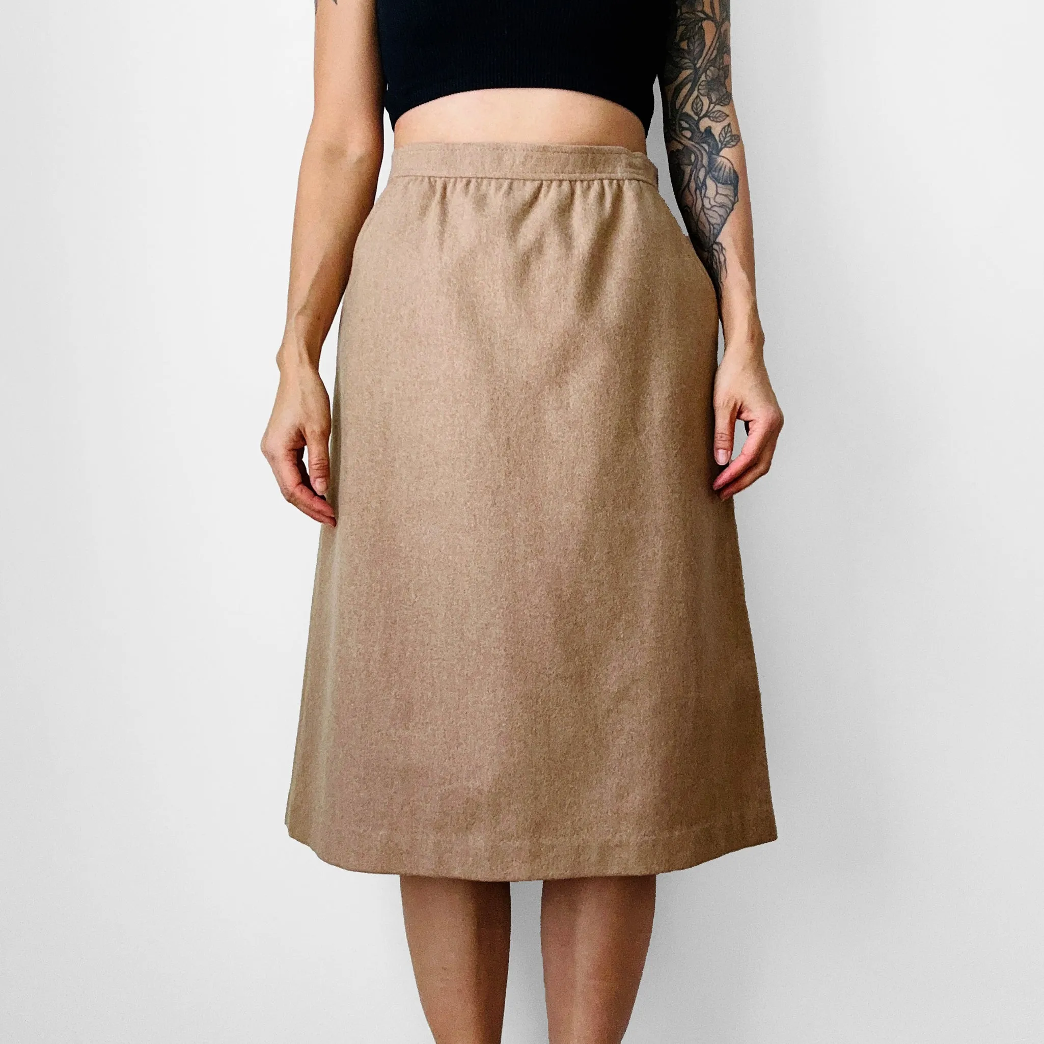 1960s - 1970s Tan Aline Wool Knee-Length Skirt - Waist 28