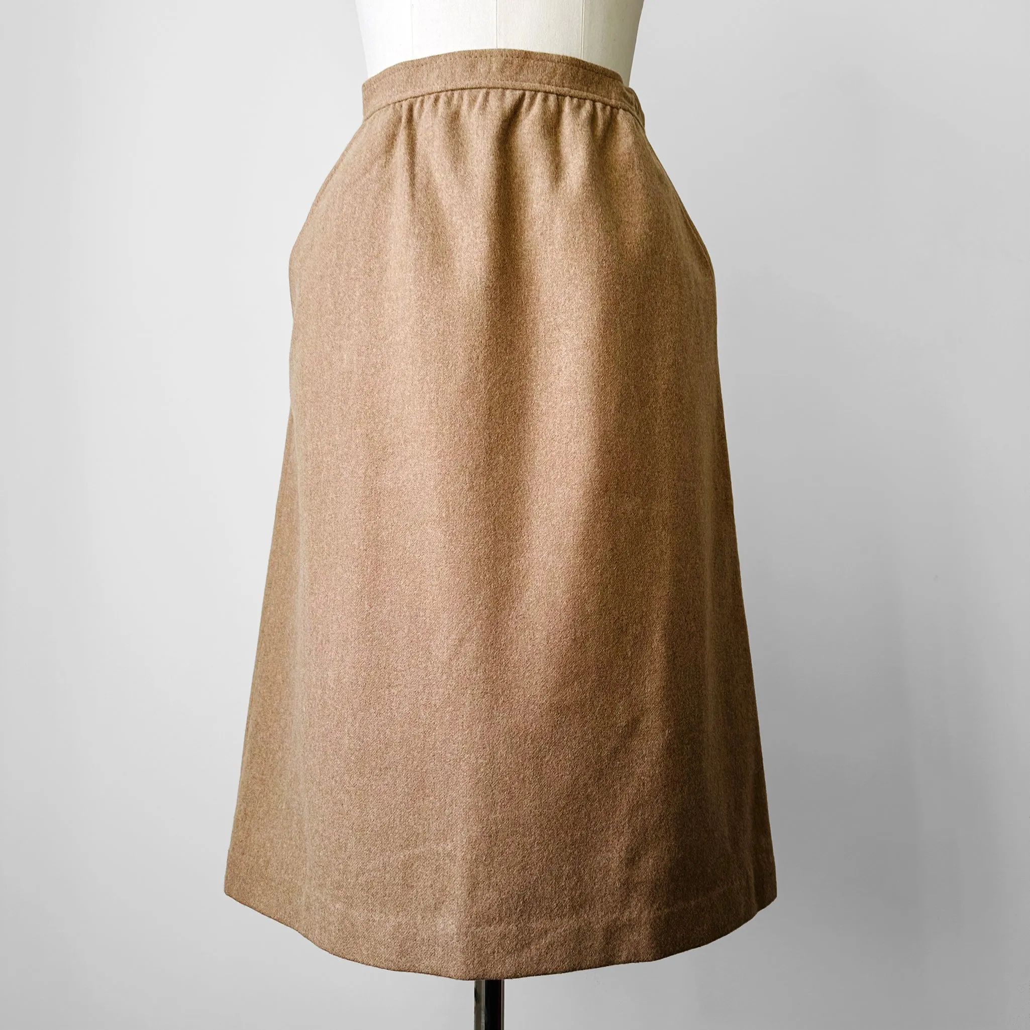 1960s - 1970s Tan Aline Wool Knee-Length Skirt - Waist 28