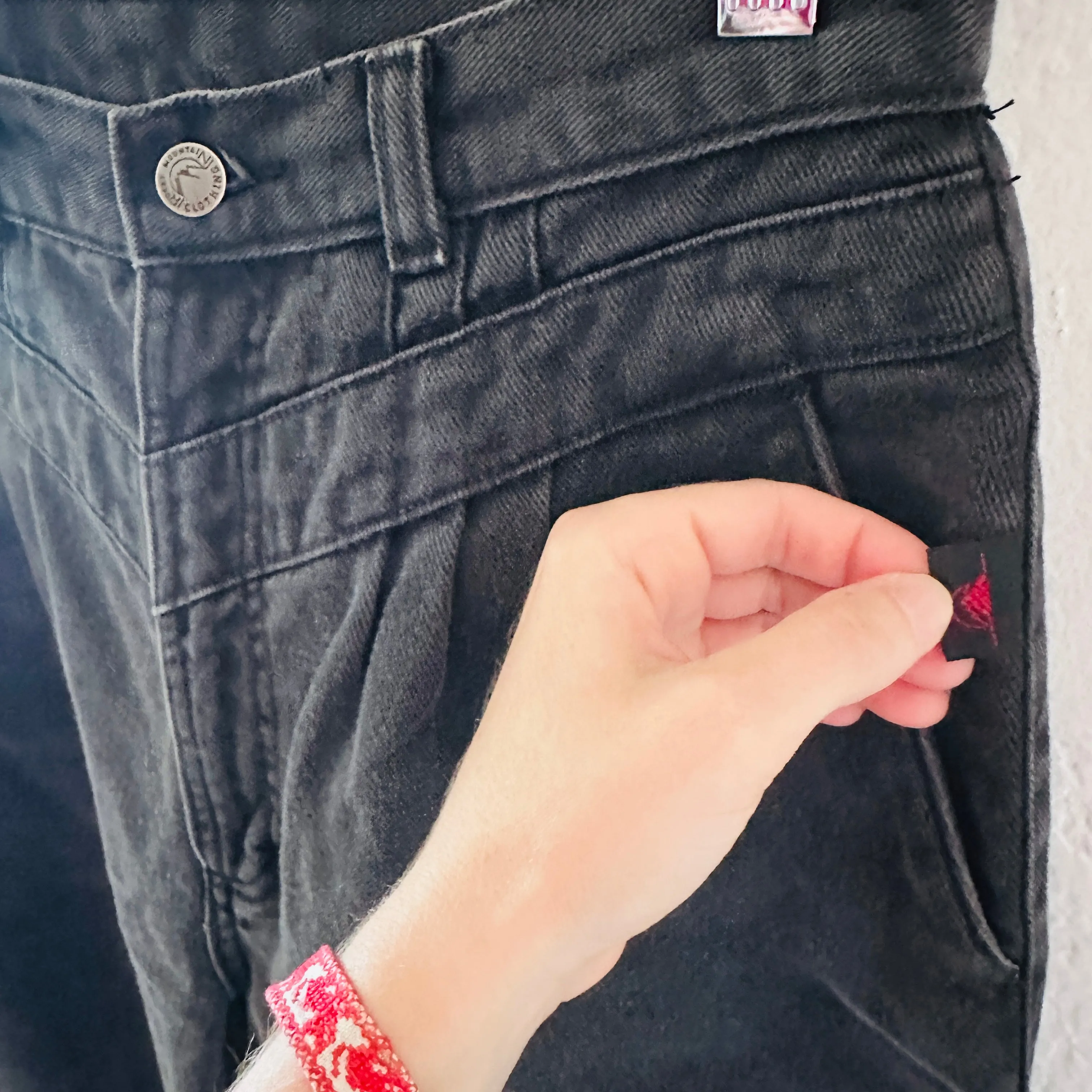 80’S VINTAGE ROCKIES PLEATED JEANS // WAIST SIZE 29