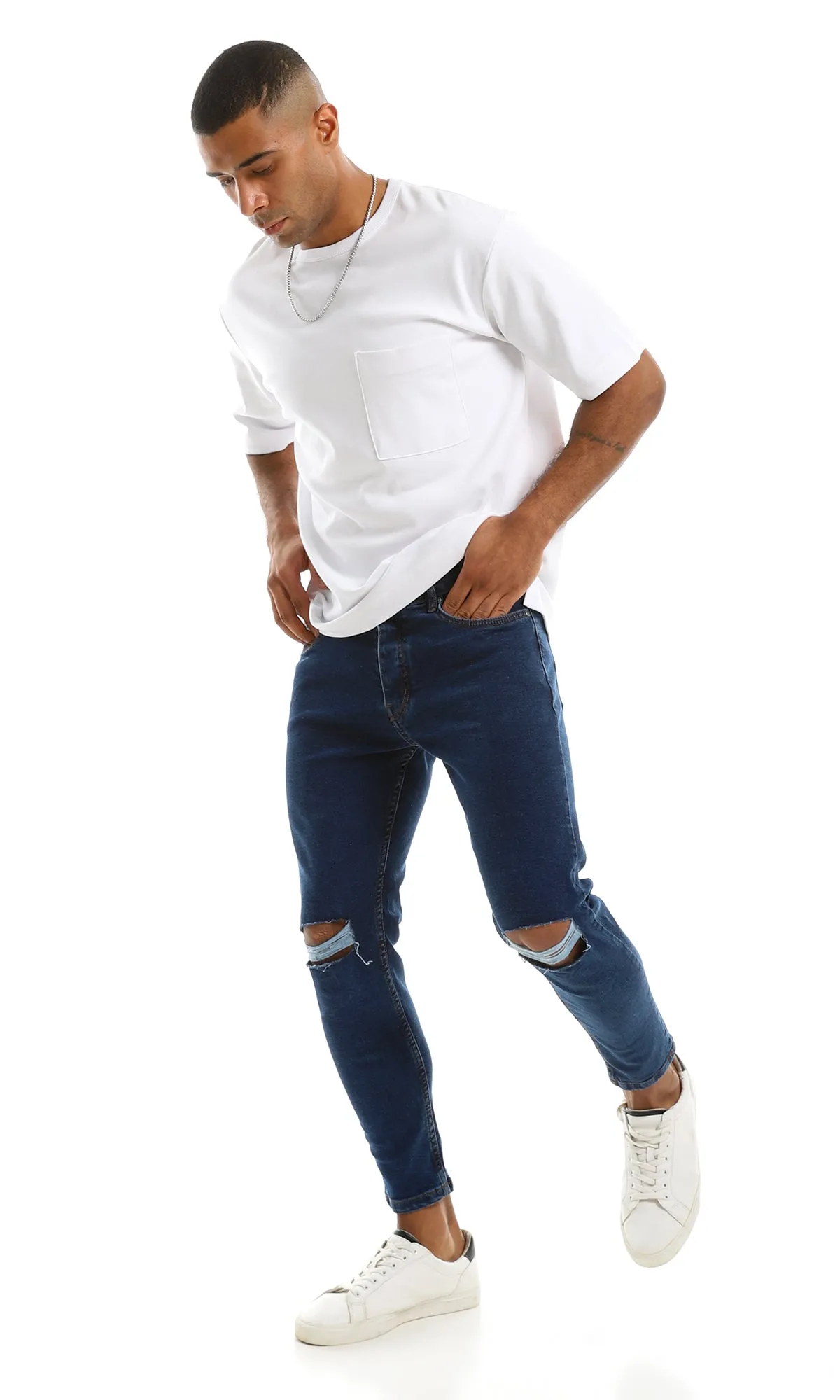 98035 Ripped Knee Jeans With Buttons Closure - Deep Indigo