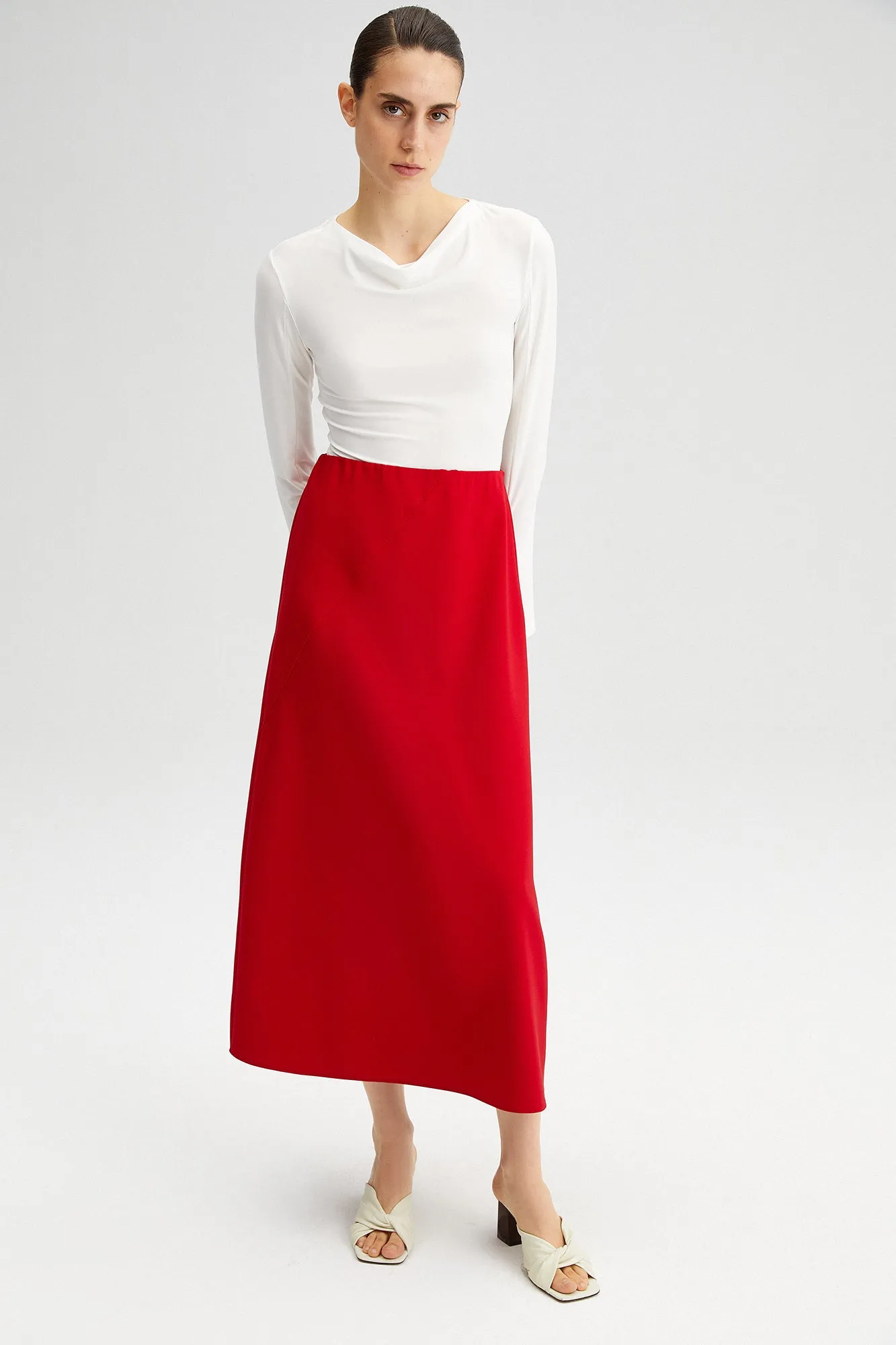 A LINE CREPE SKIRT