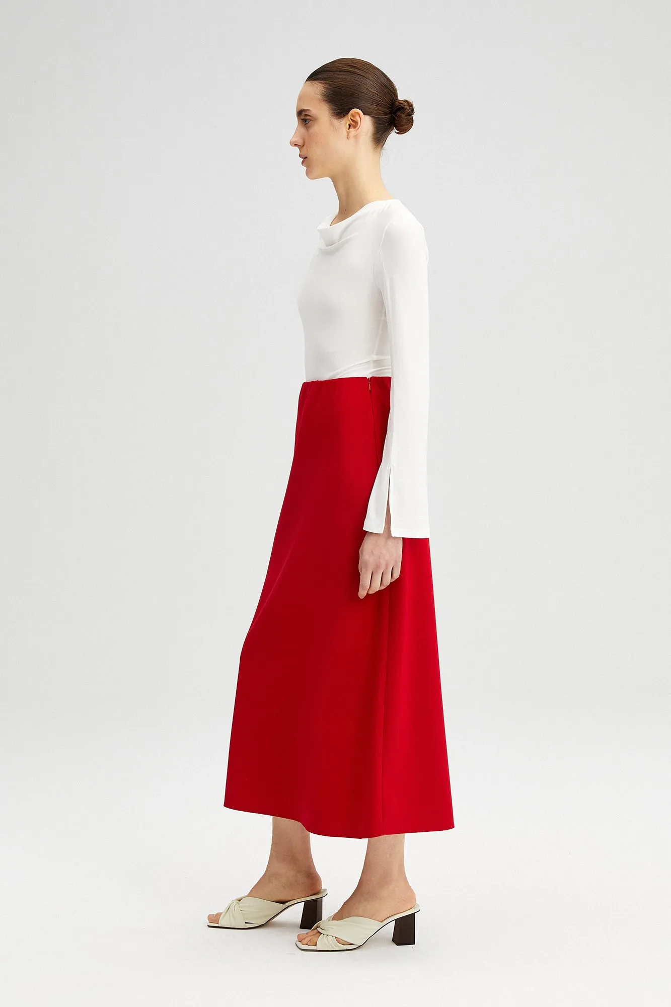 A LINE CREPE SKIRT