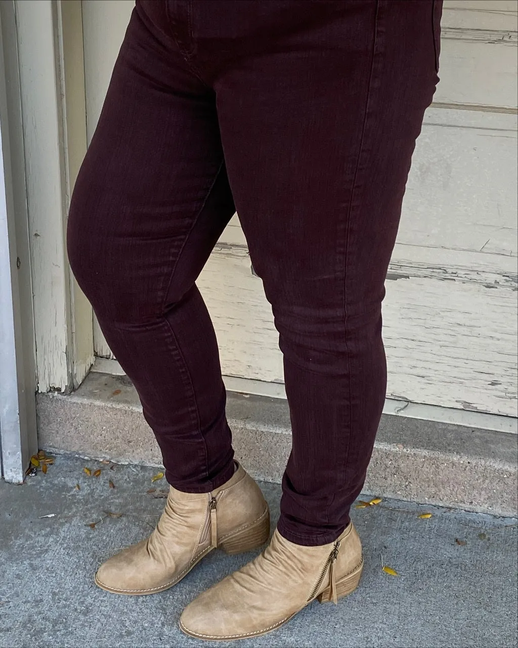 Abby High Rise Ankle Colored Jeans w 28" Inseam