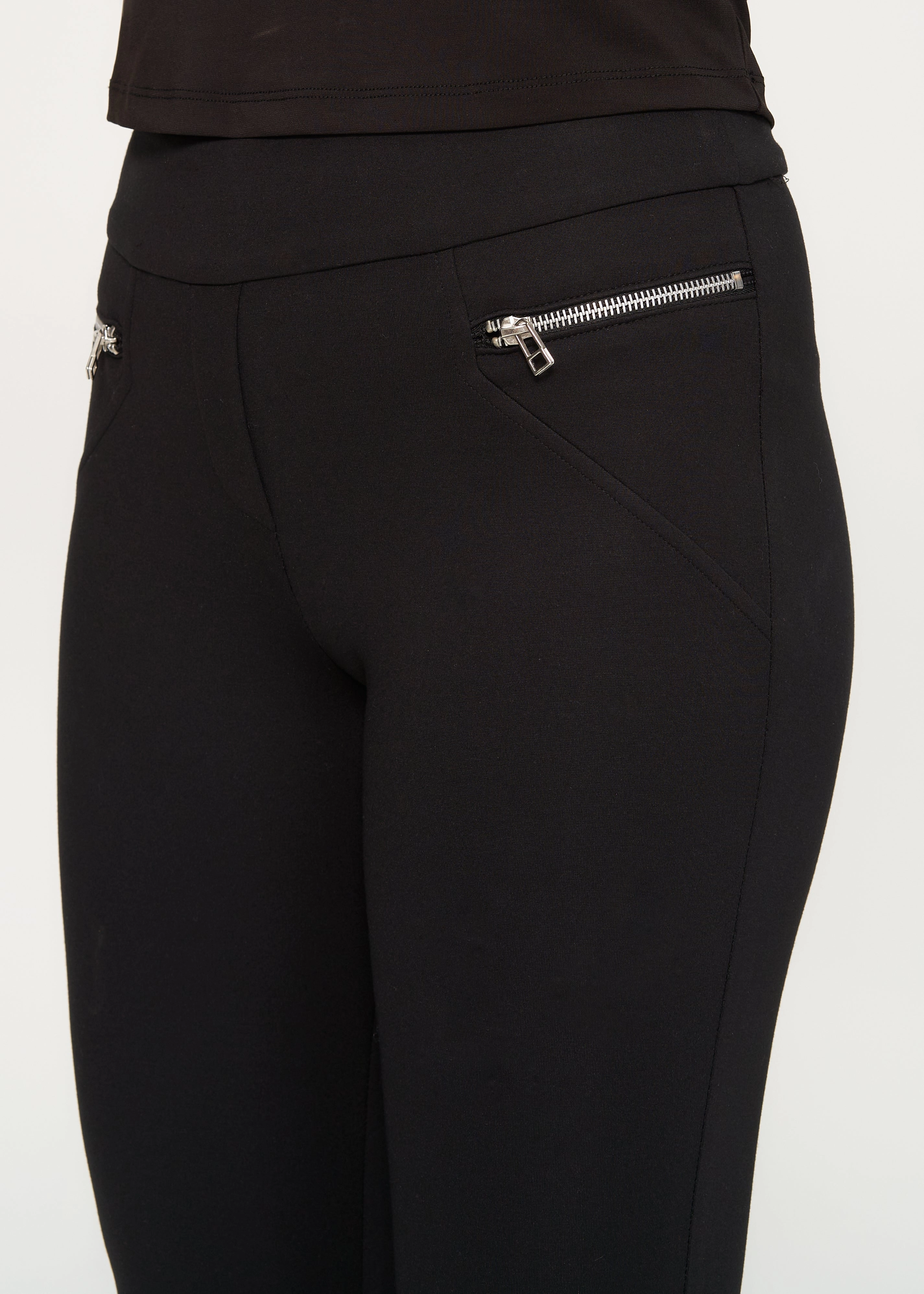 Utility pocket Alyssa Black Ponte Skinny Pant