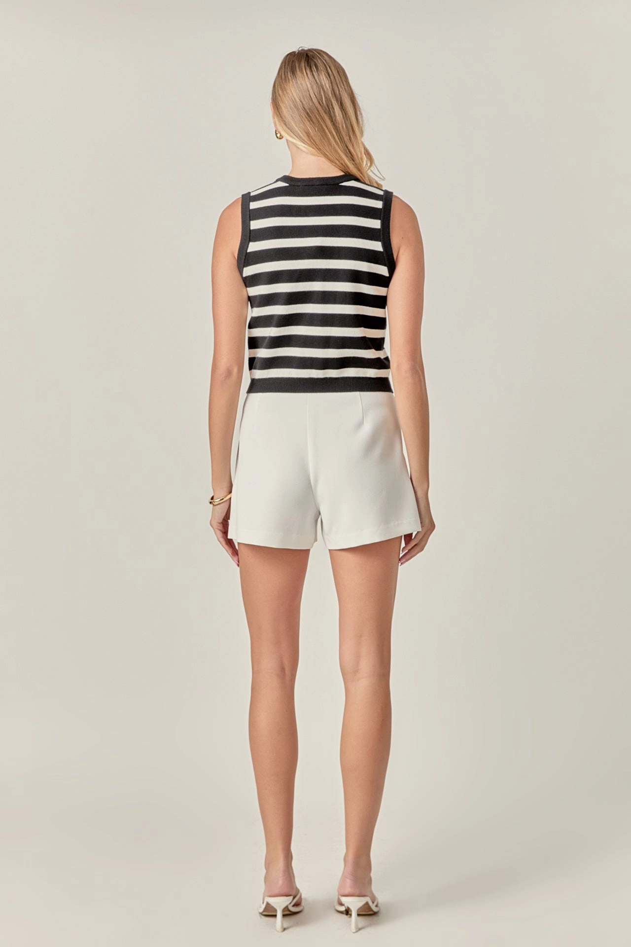 KNIT VEST Ribbed Hem Finish