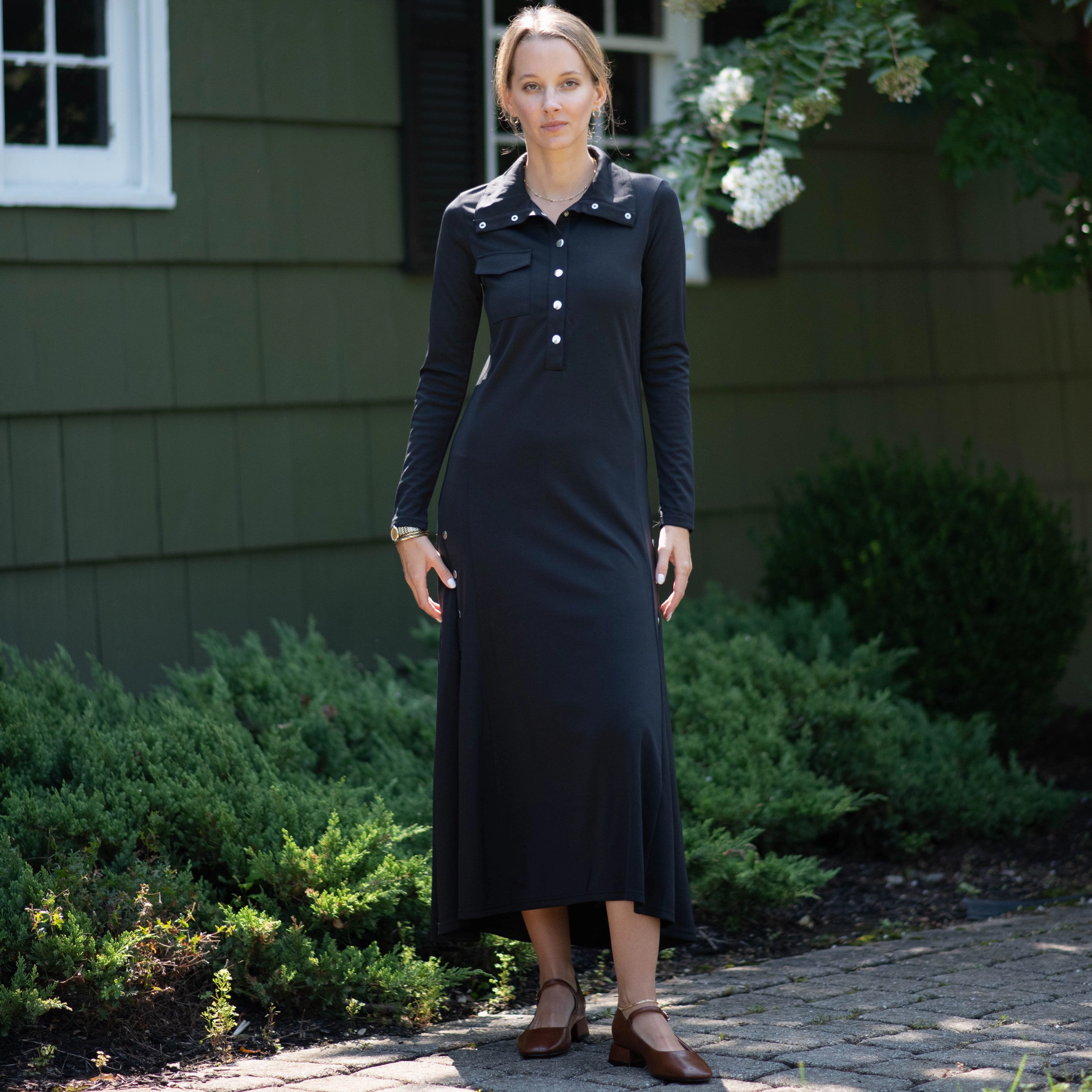Soft Curve Accented Button Robe | Black [Final Sale]