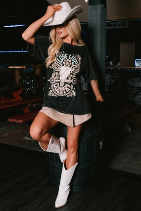 "Long Live Country" Mineral Wash Graphic Tee (Black) Adjustable Hem Cuff