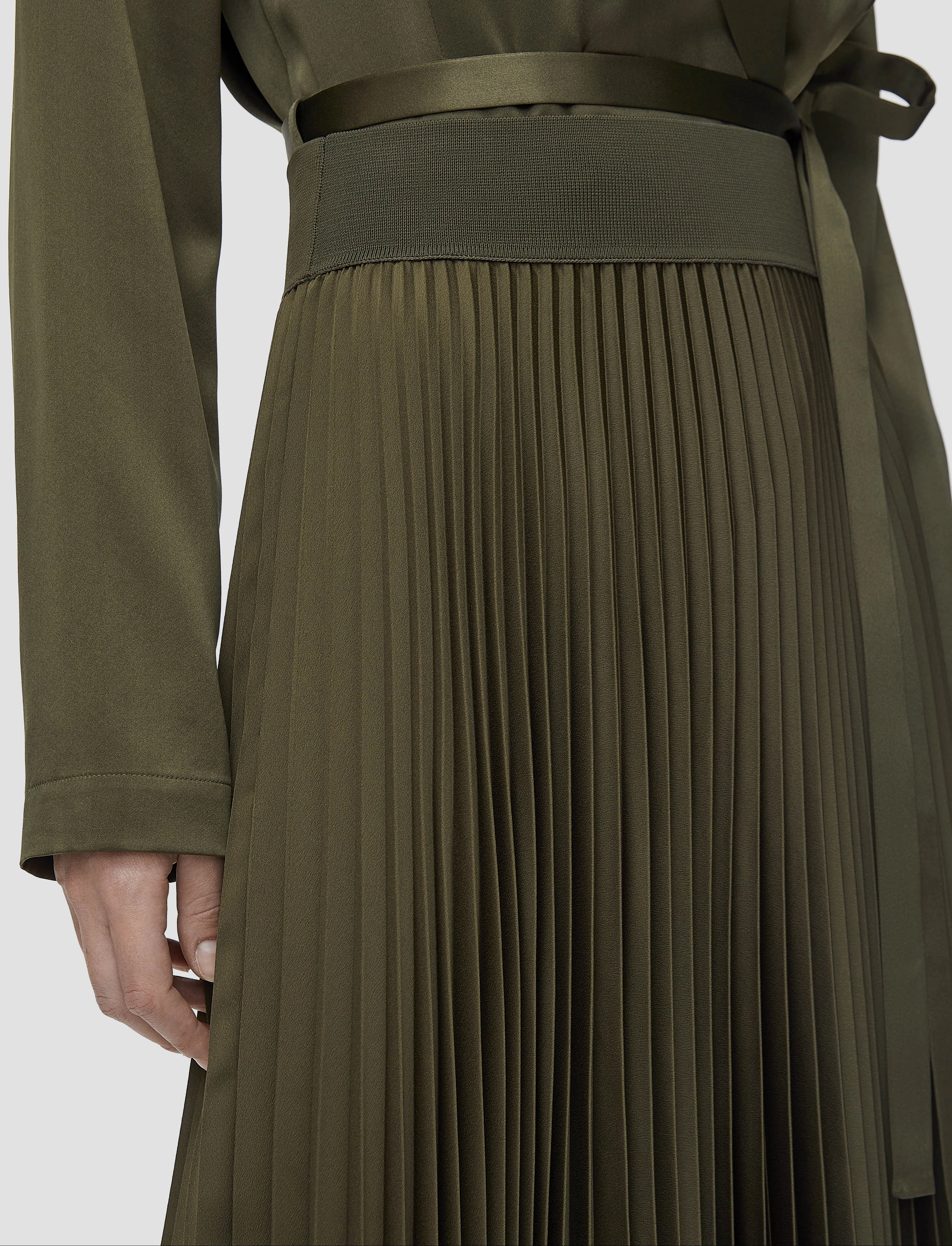 Ade Knit Weave Pliss?? Skirt Neutral Look
