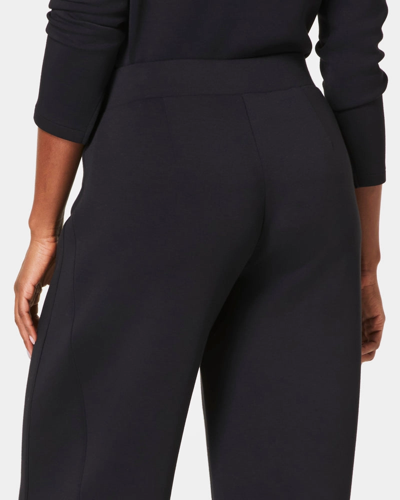 AIRESSENTIALS BARREL LEG PANT Reinforced Knees