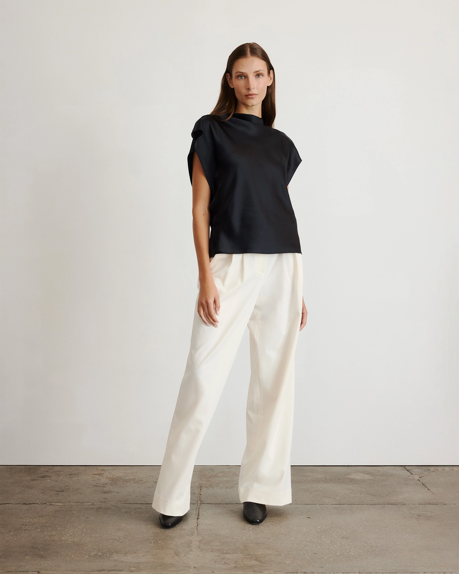 Minimalist Design Adrien Top
