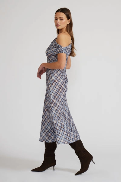 Cozy Base ACE ASYMMETRICAL DRESS
