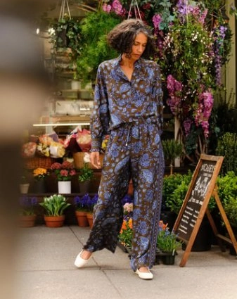 Isla Pant Cedar Hill Paisley Light and Cozy