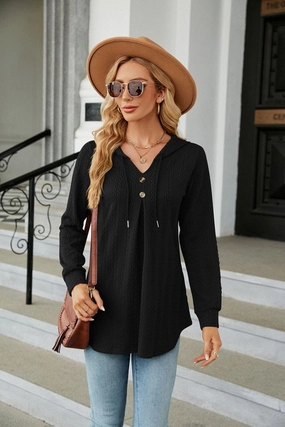 WOMEN TWIST STITCHED DRAWSTRING FALL HOODIE Ethically Sourced Yarn