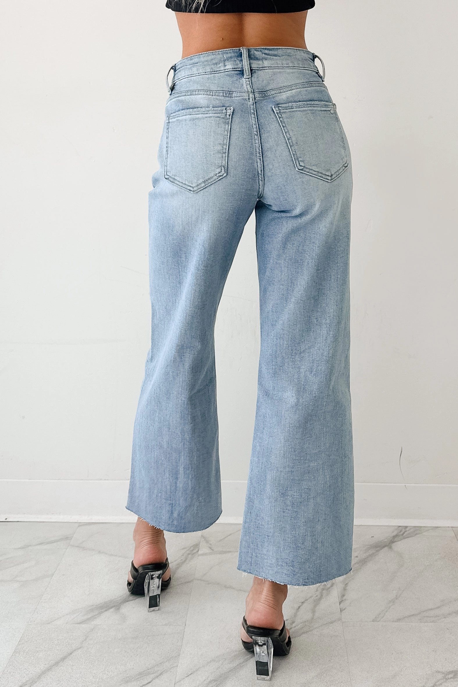 Victor Wide Leg Mica Denim Jeans (Light Blue) Practical Look