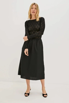 Airy Drape Amberly Dress Black Lace