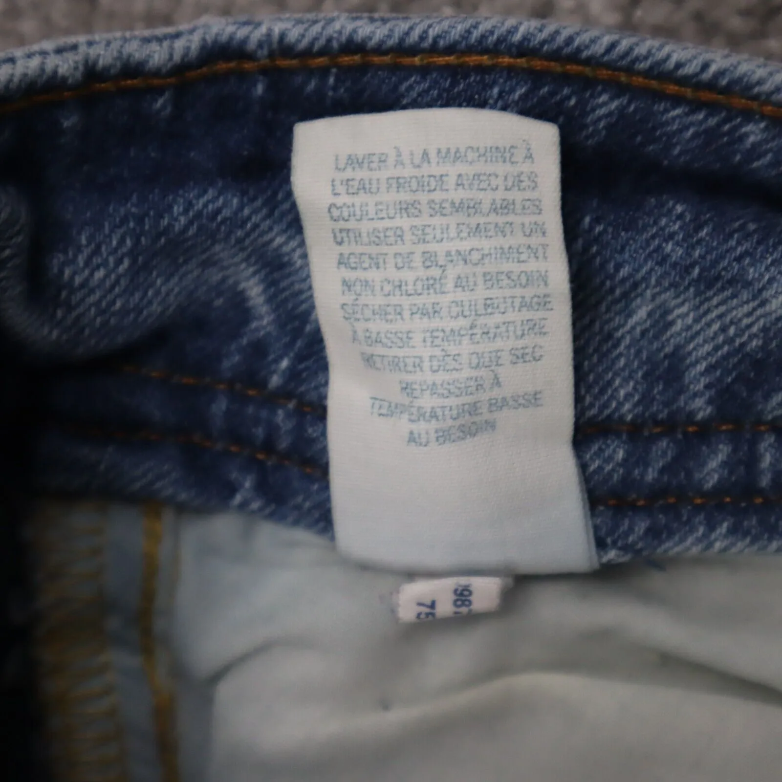 American Eagle Outfitters Womens Straight Leg Jeans Low Rise Blue Size 6Long