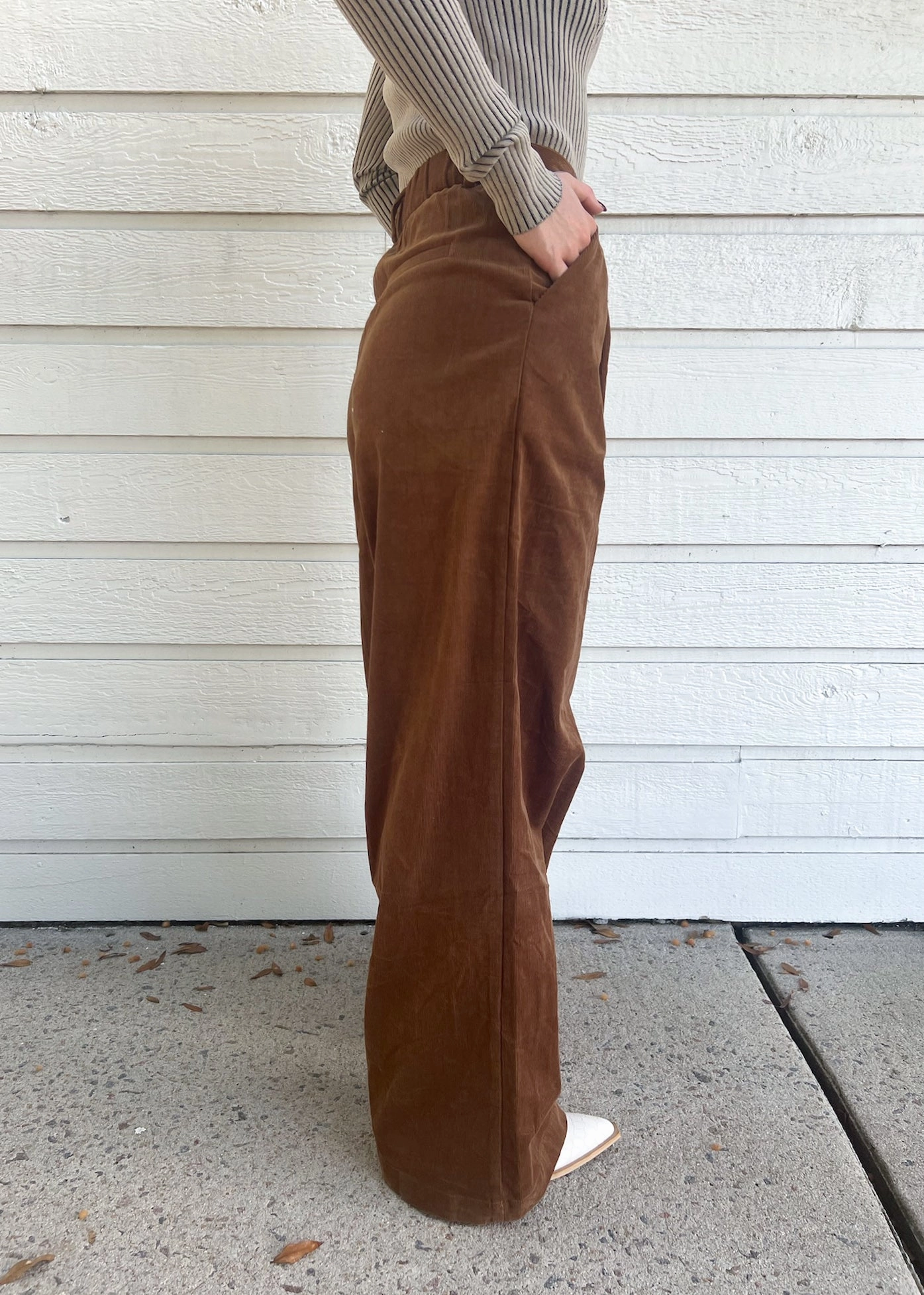 Classic Fit AMY CORDUROY PANTS