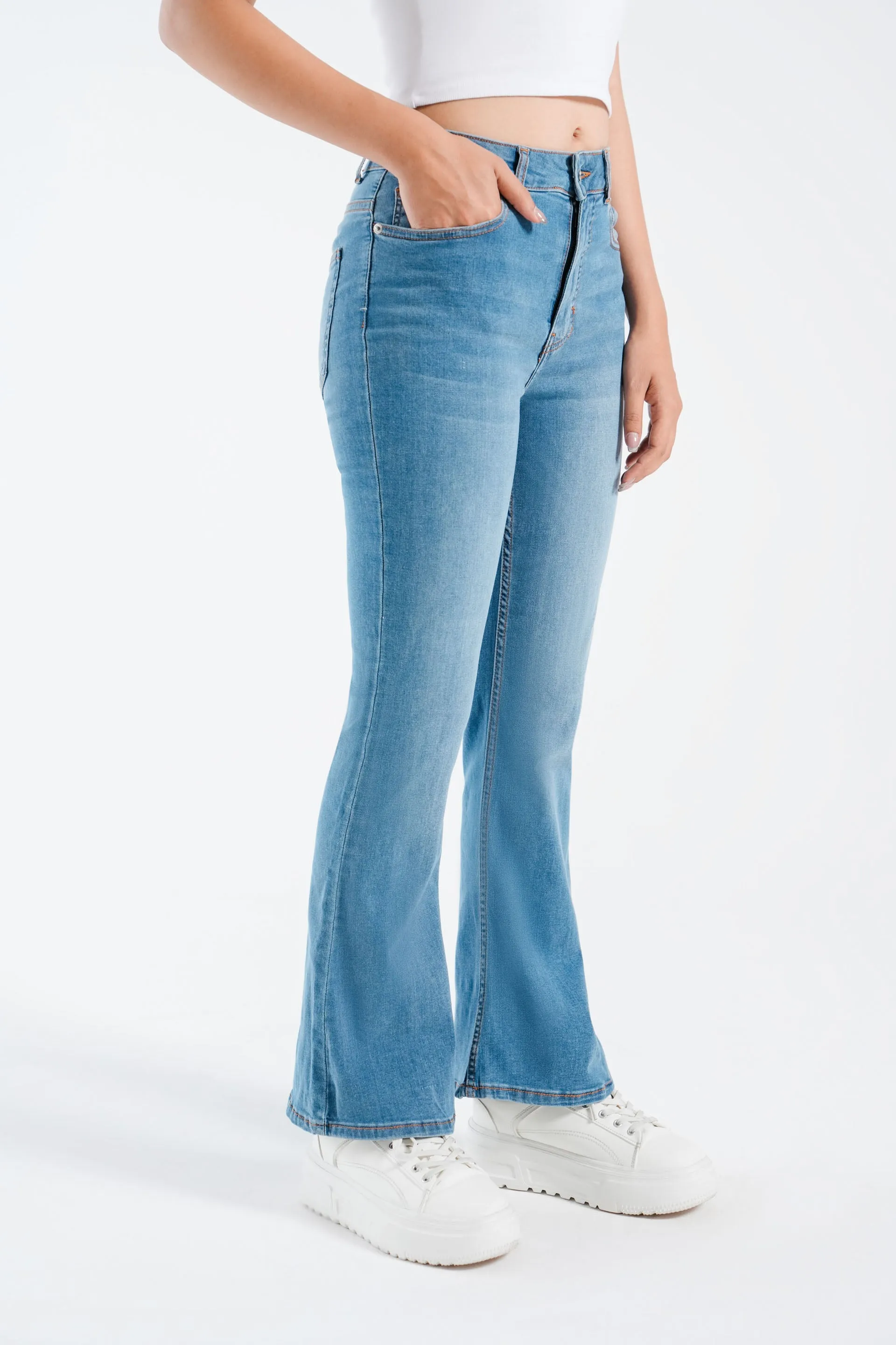Basic Flared Jeans