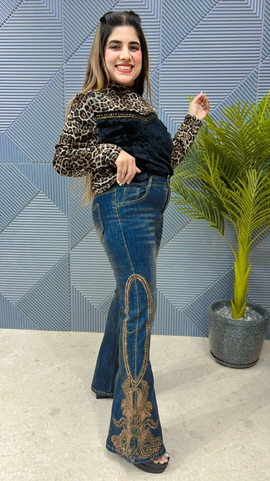Beautiful Designer Jeans With Embroidery Work GGR955