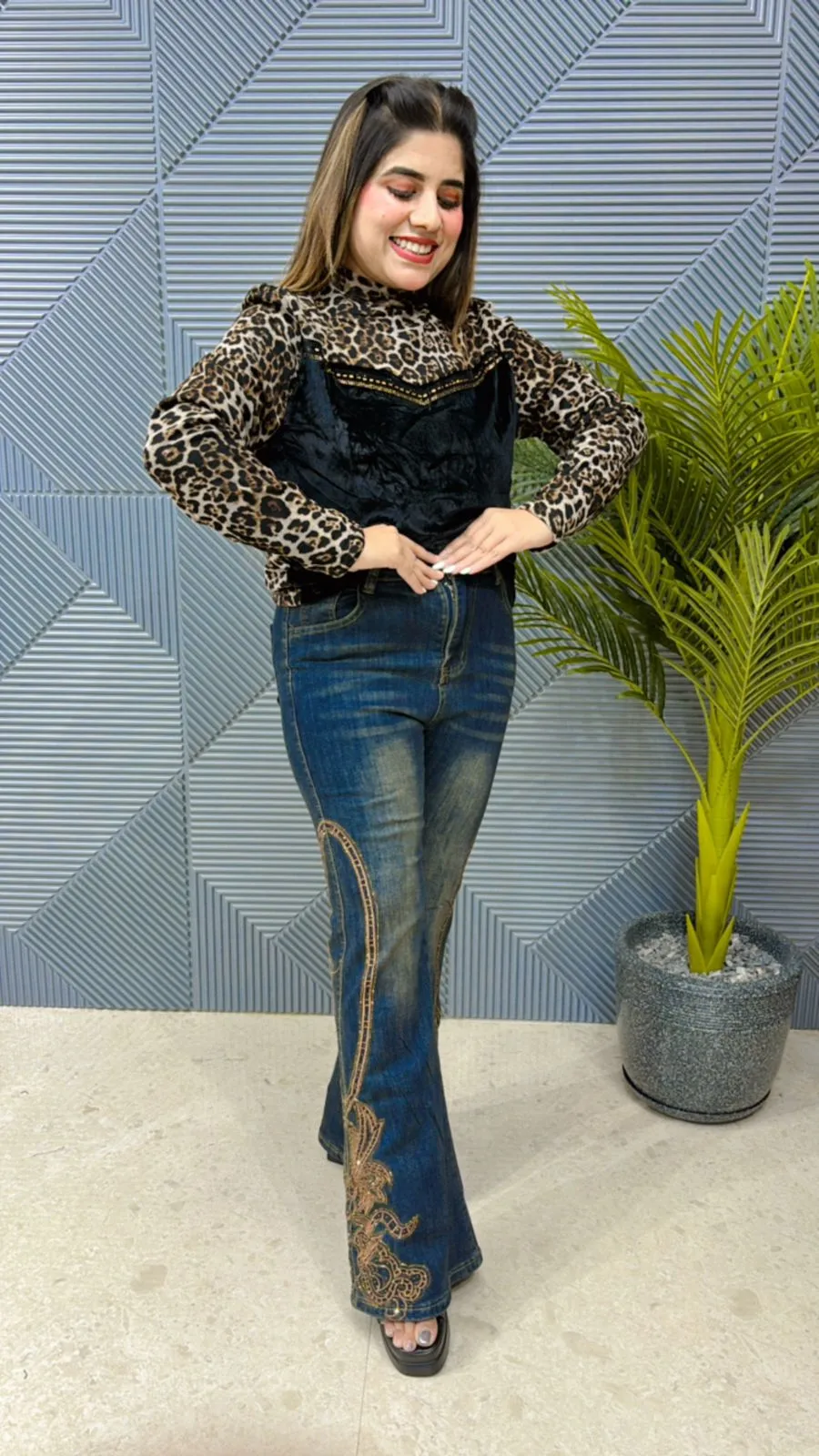 Beautiful Designer Jeans With Embroidery Work GGR955