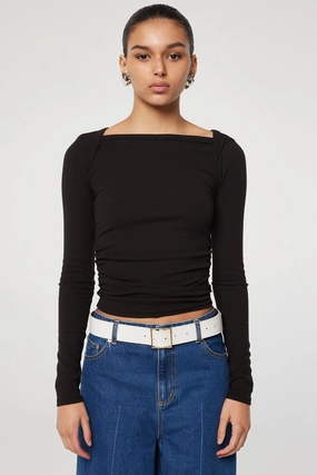 Soft Texture Versatile Layering BECKS LONG SLEEVE TOP