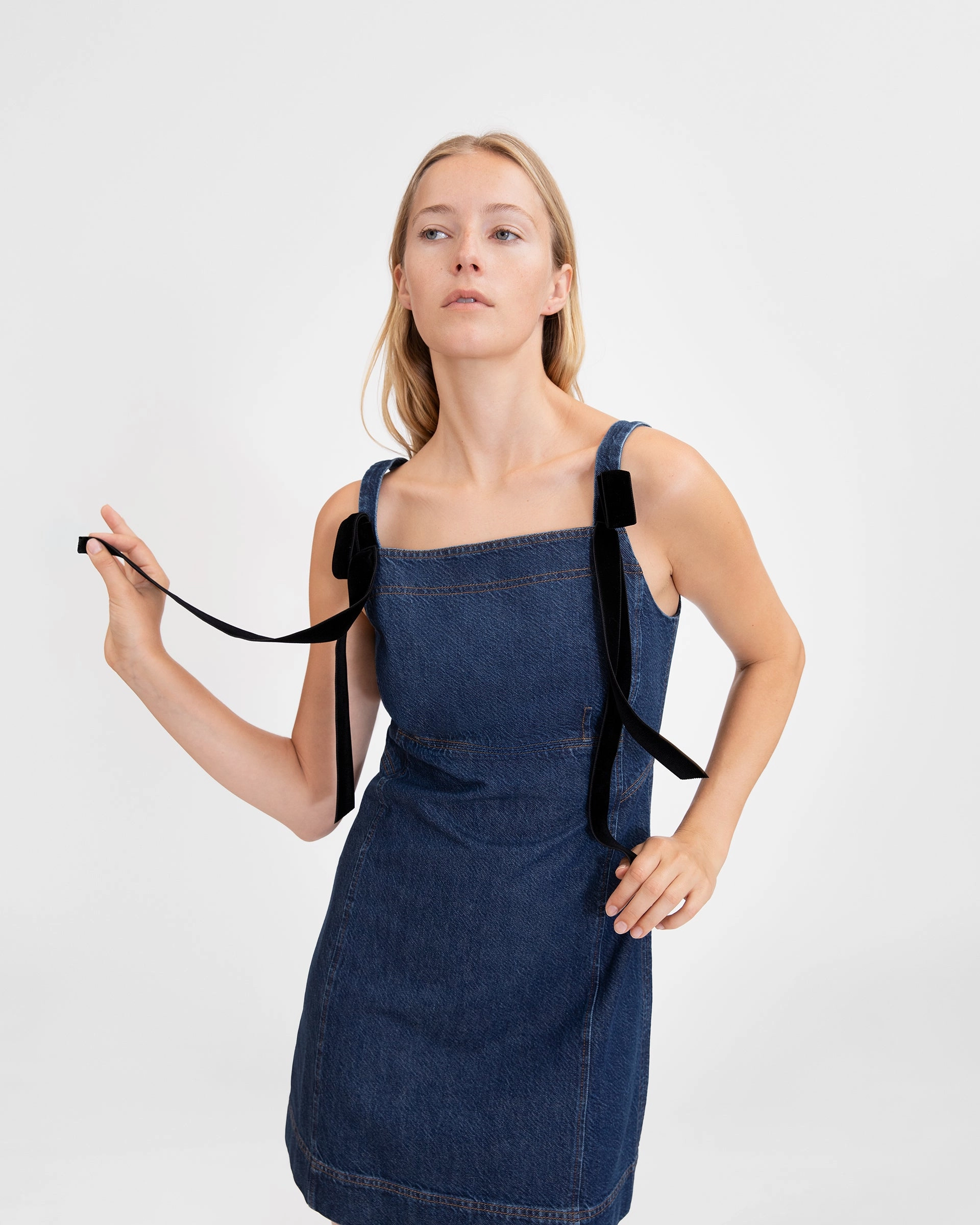 Relaxed fit wear Bessie Dress