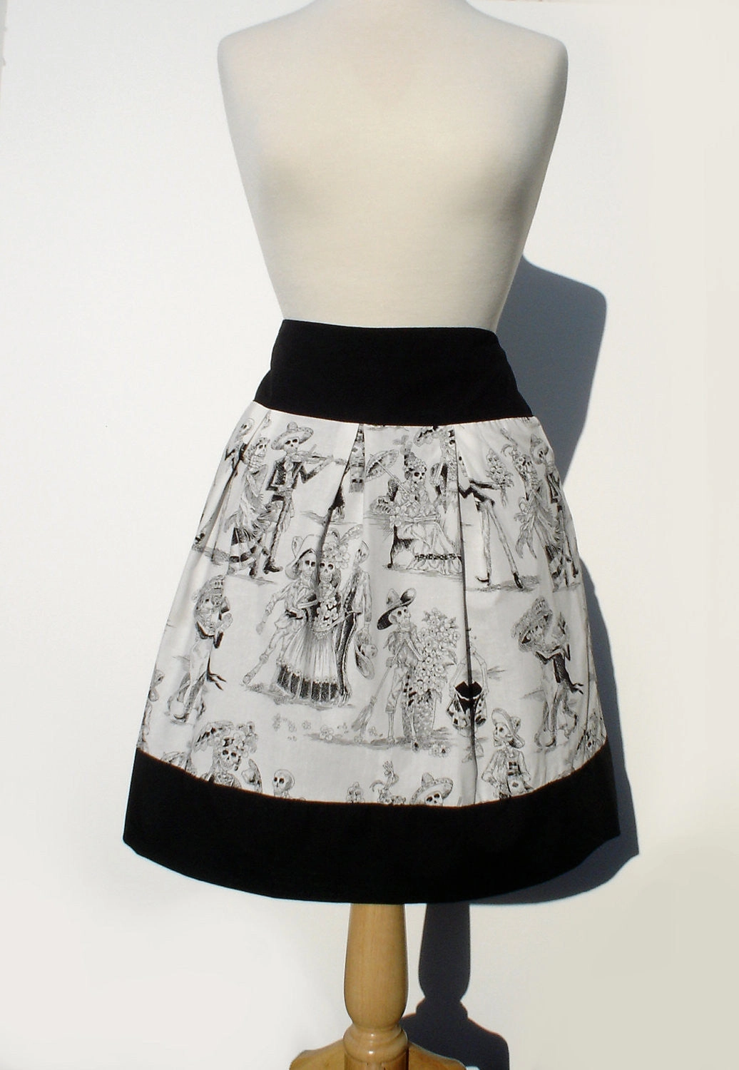 hypoallergenic material Laidback Mood Black and White Catrina Skulls Day of the Dead Skirt #S-RS720