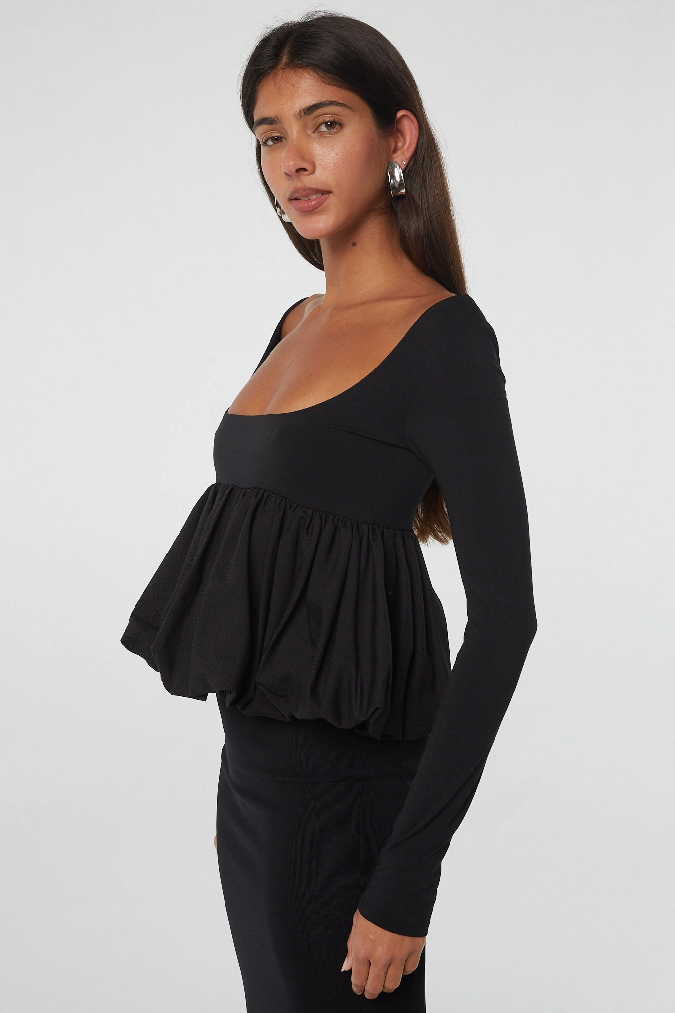 UWE BUBBLE TOP Interlock Stitch Detail Layered Hem Detailing