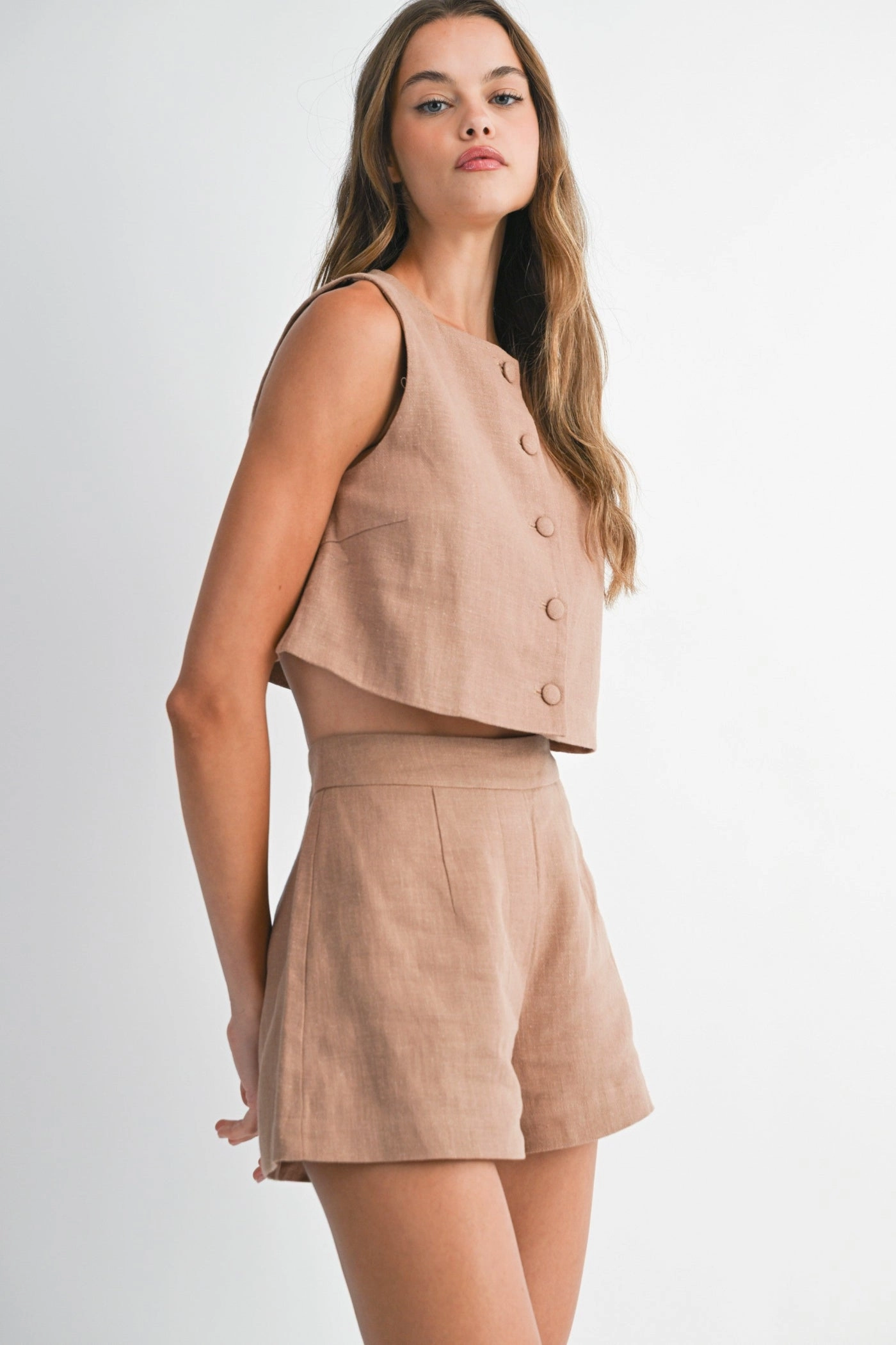 Smooth Texture MARRISA TAILORED SHORTS