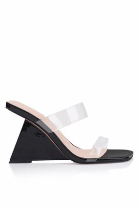 Soft-touch Edgy Twist Brooke Wedge Black Patent