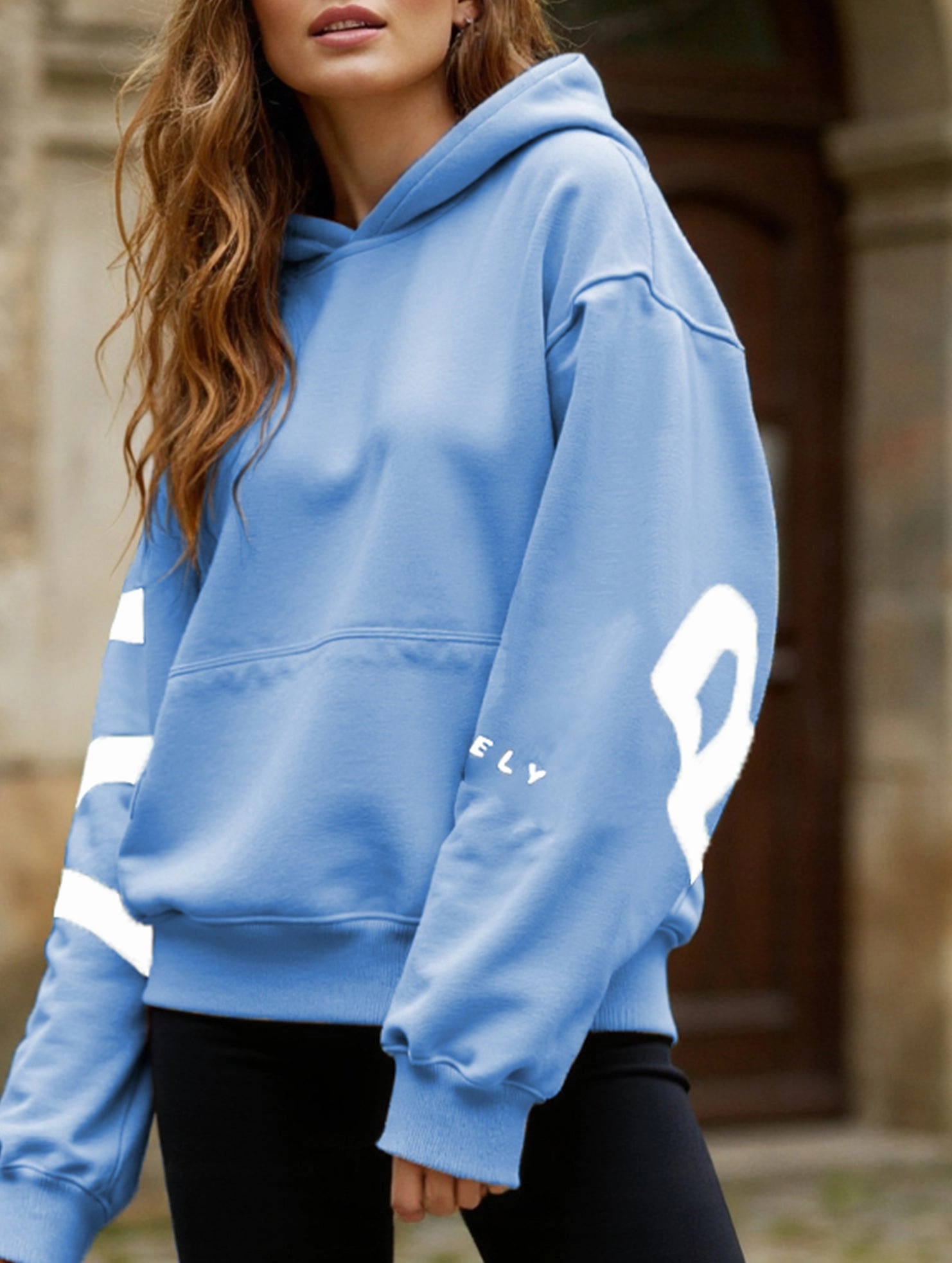 Textured Fabric Finish Comfortable Design Fashionable thickened loose hooded sweatshirt