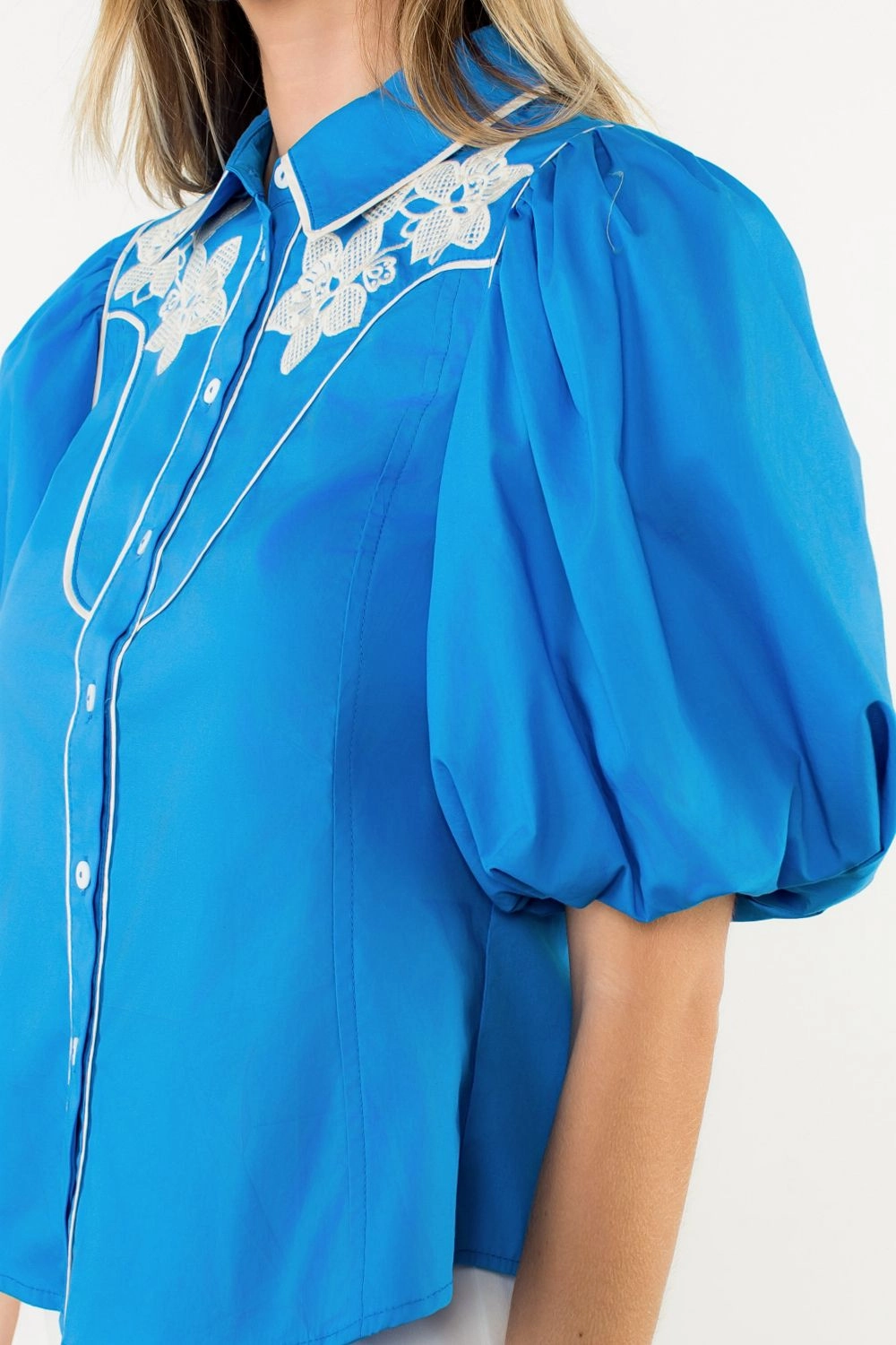 ShockAbsorbing Soft Touch Texture PUFF SLEEVE WESTERN TOP