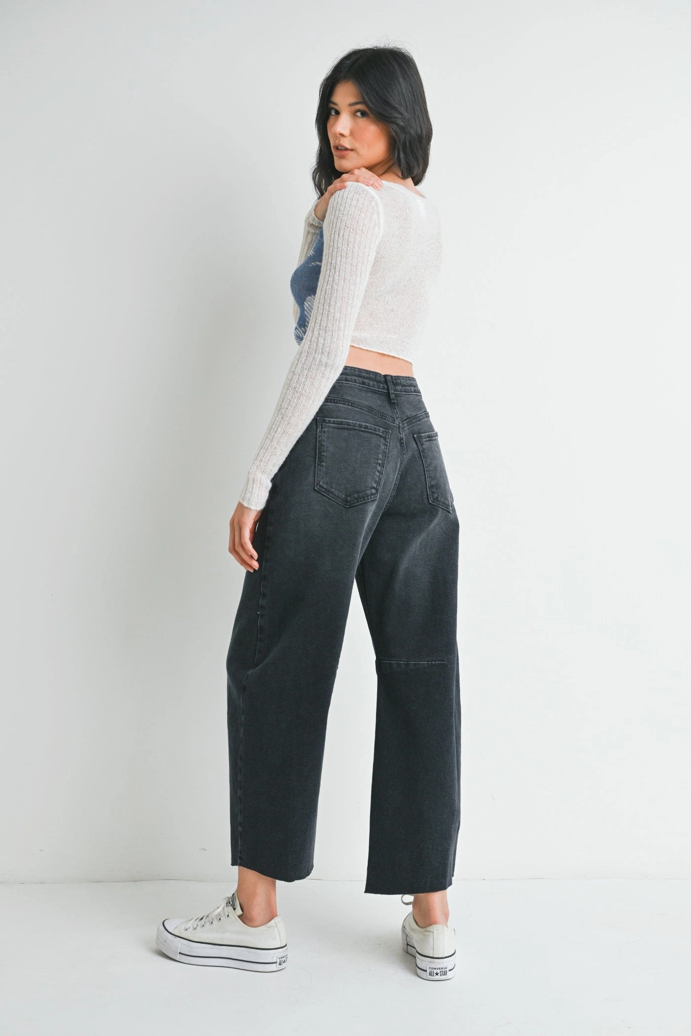 Versatile Cut Daily Musthave CAMI BLACK BARREL JEANS