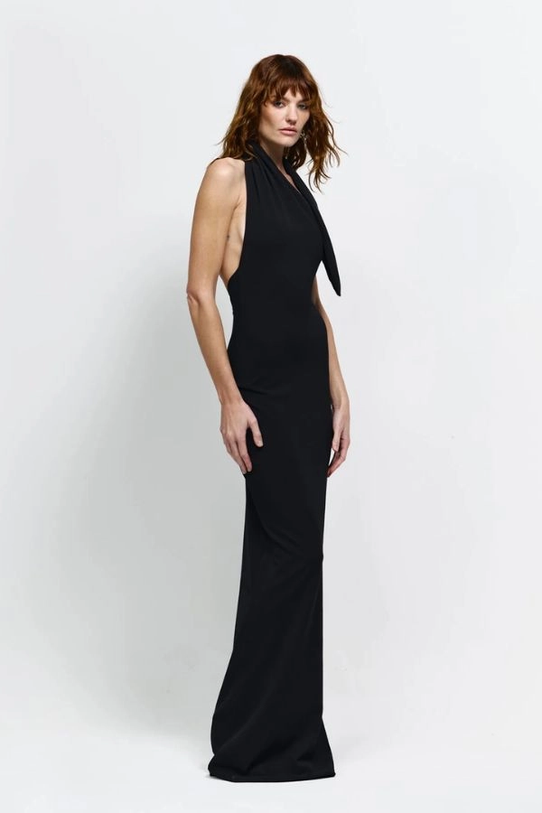 Carlson Gown Black Clean Texture