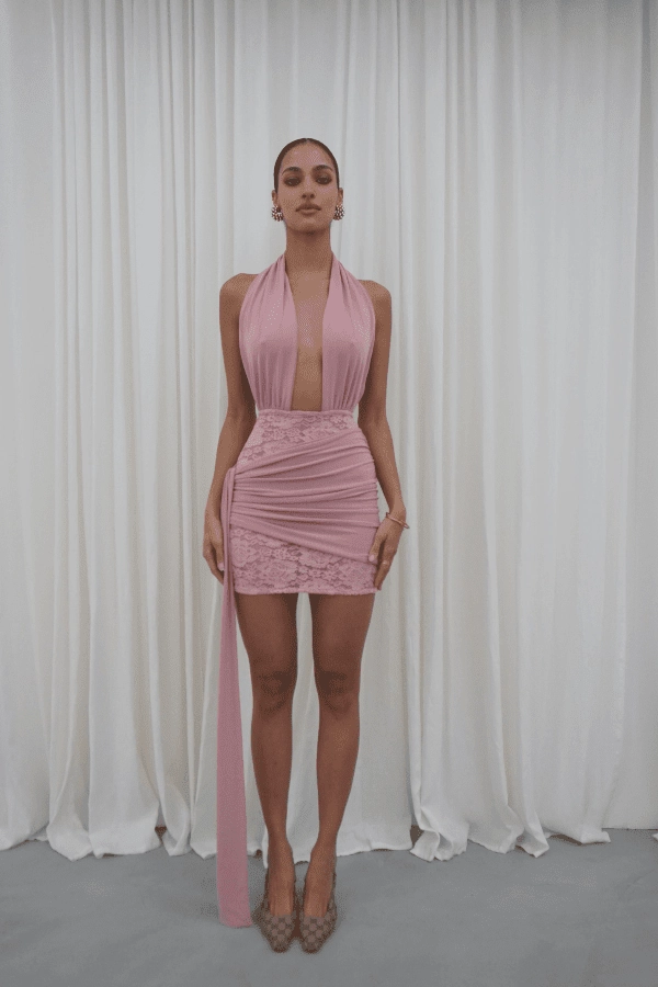 Chrissy Pink Timeless Trend