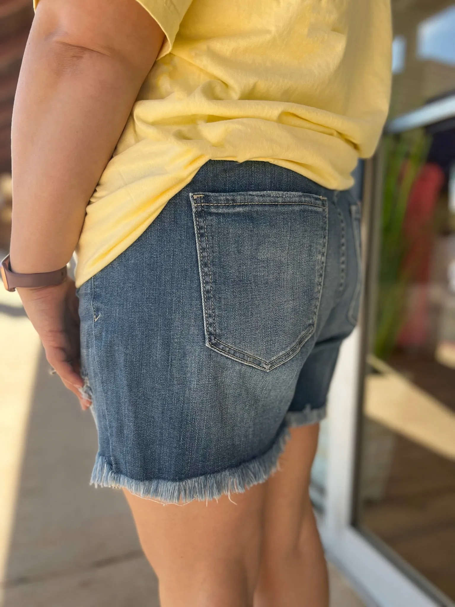Cello High Rise Destroyed Med Denim Shorts (C)