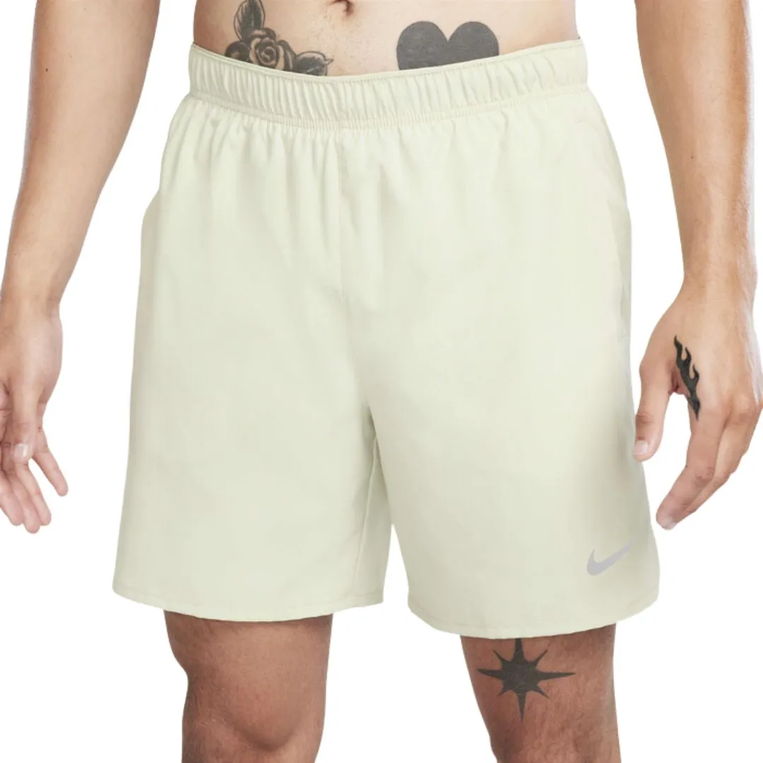 Challenger 7" Short