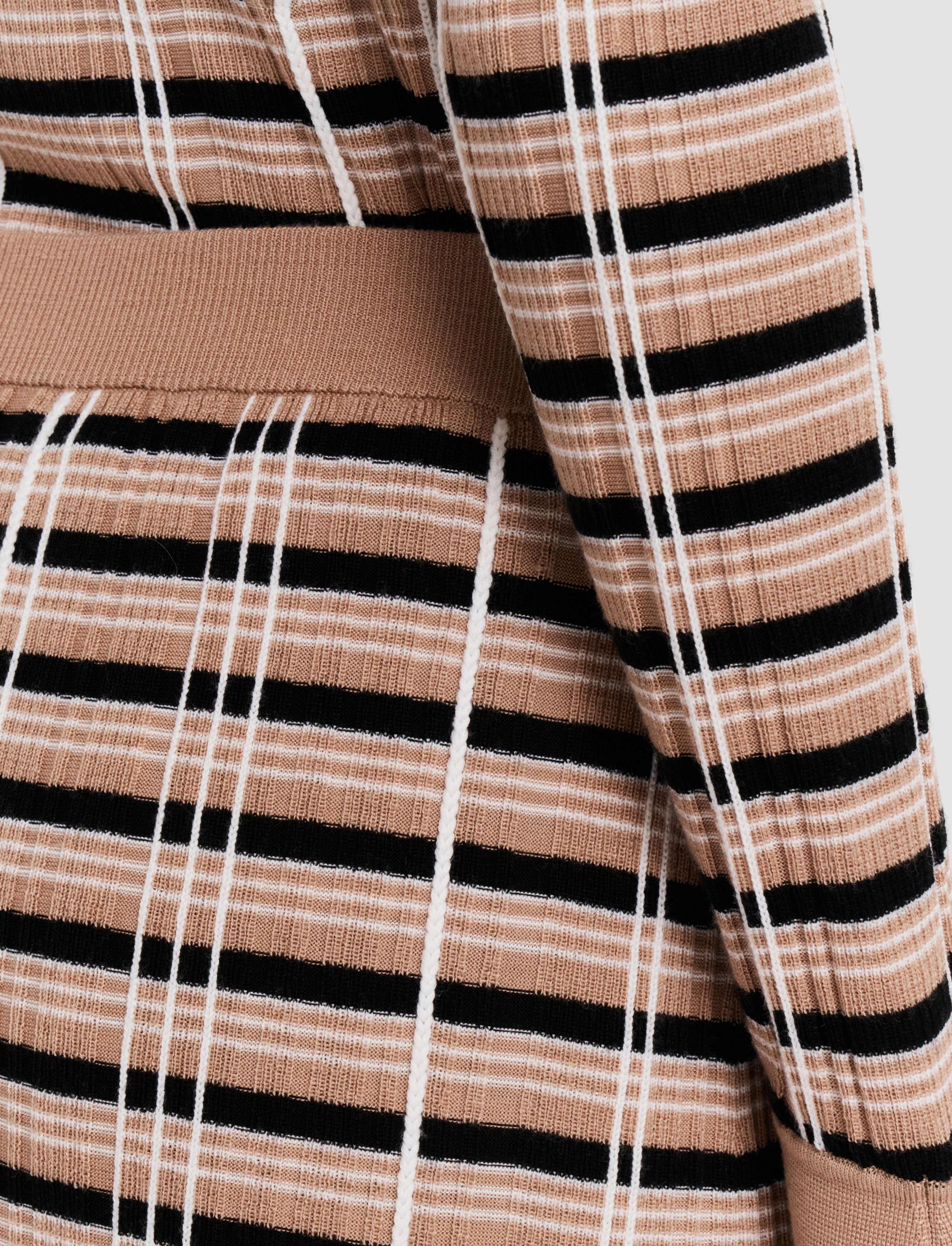 Check Wool Silk Skirt High low hem Outfit Mood