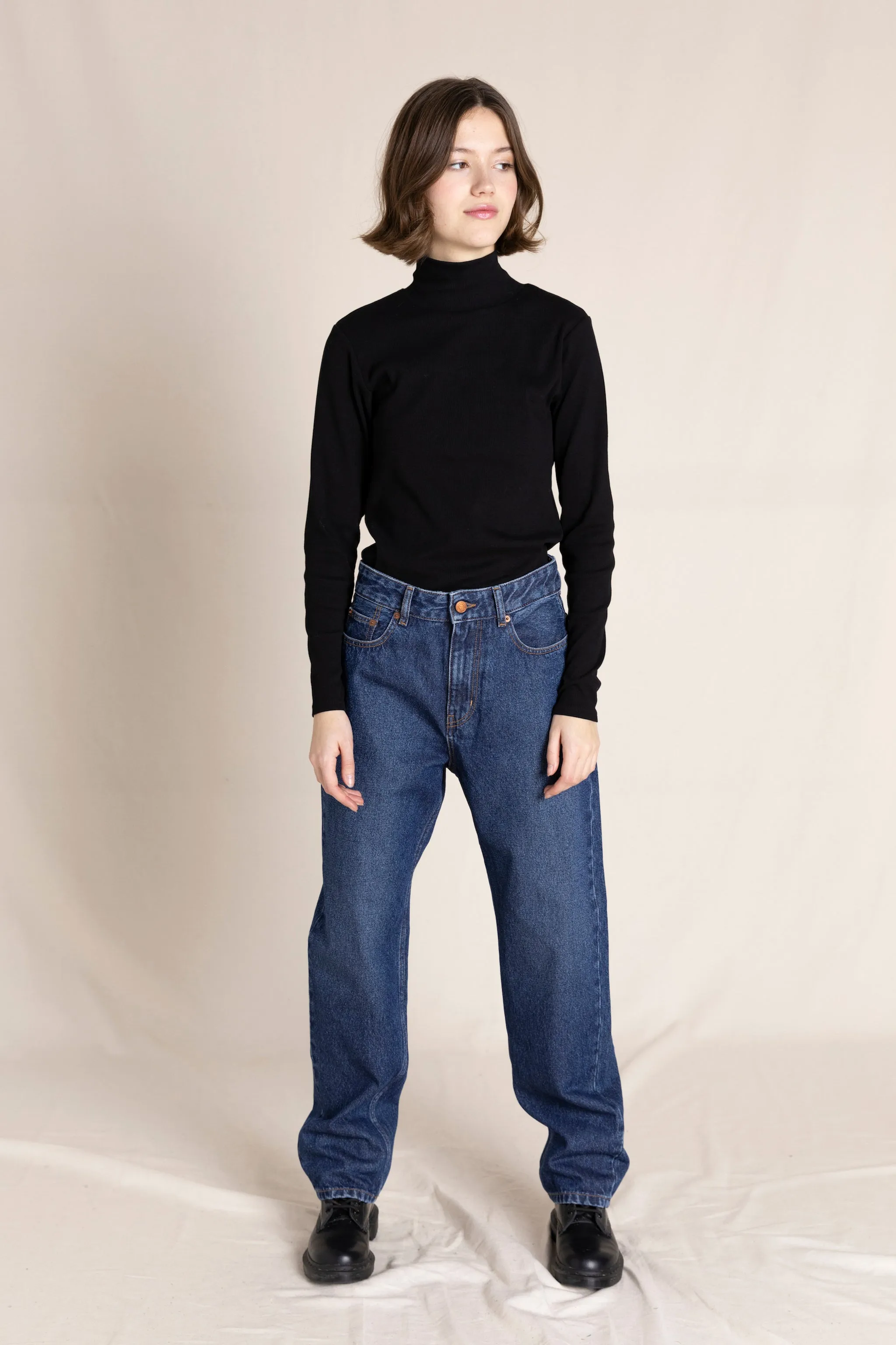 CHER Medium Blue - High Waist 5-Pocket Jeans