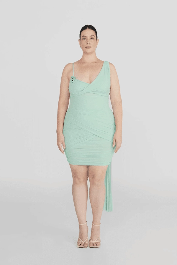Chic and Elegant Piped-Edge Hilvan Salvia