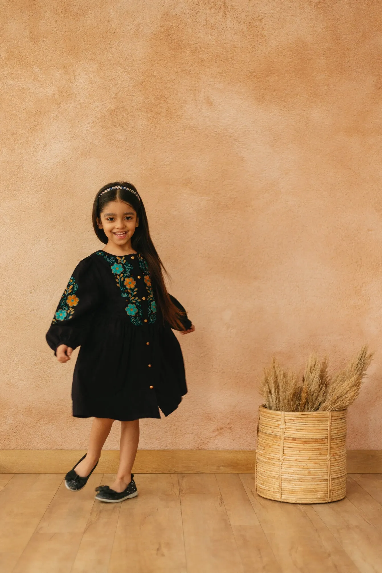 Claire Boho Beauty Girl Dress - Black Cotton Linen Dress