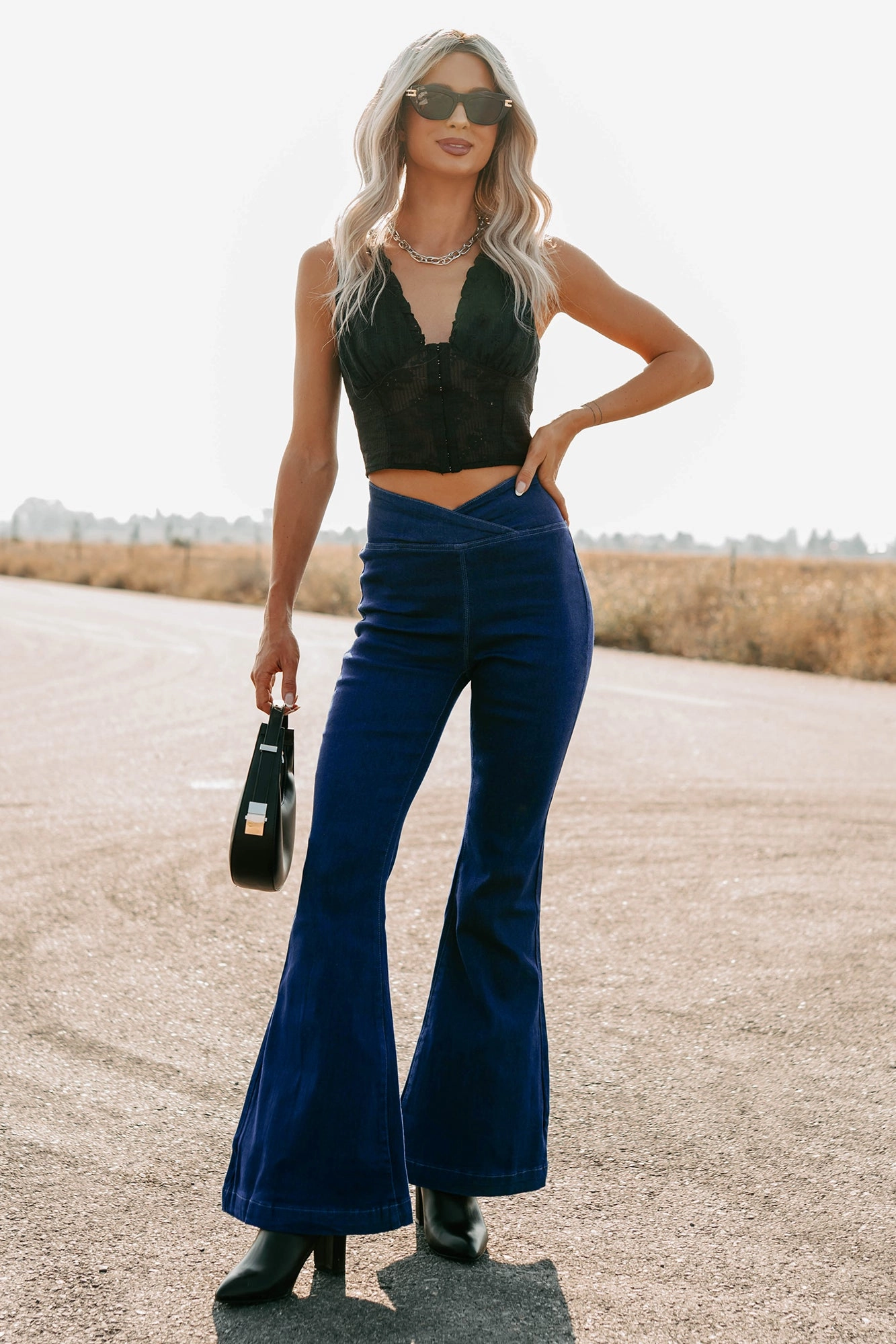 All Around Fit Layered Comfort Thora V Waist Signature 8 Flare Jeans (Dark)