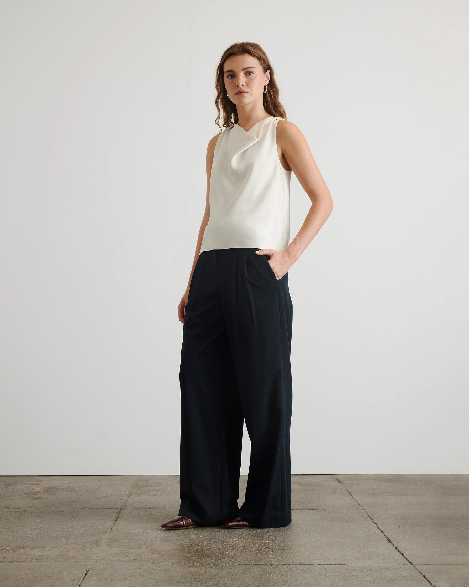 Clorinda Top BondedHemline Adjustable Hem Cuff