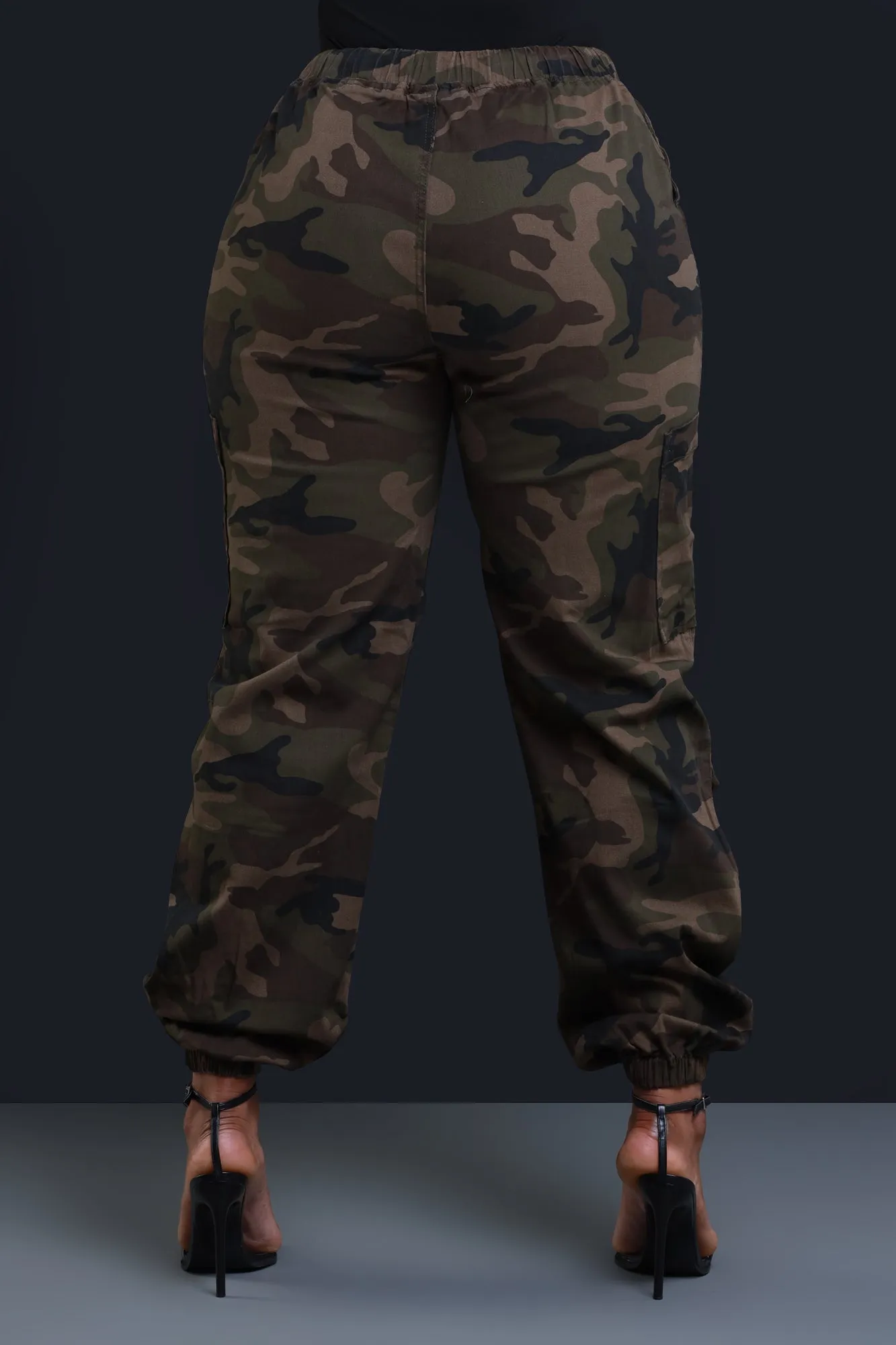 Close Ranks Camouflage Cargo Joggers - Olive