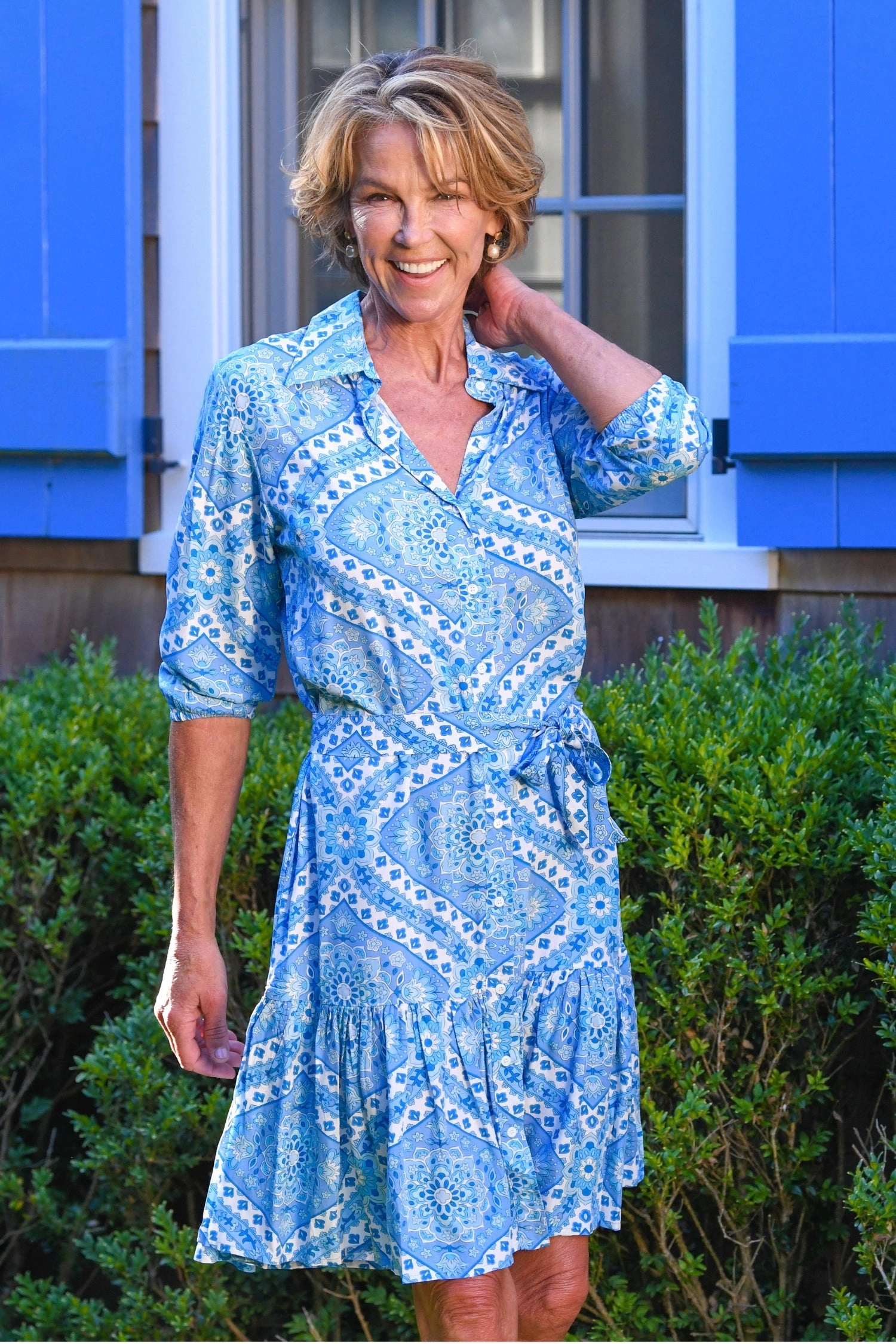 Coco Dress / Blue Mosaic Glamorous look