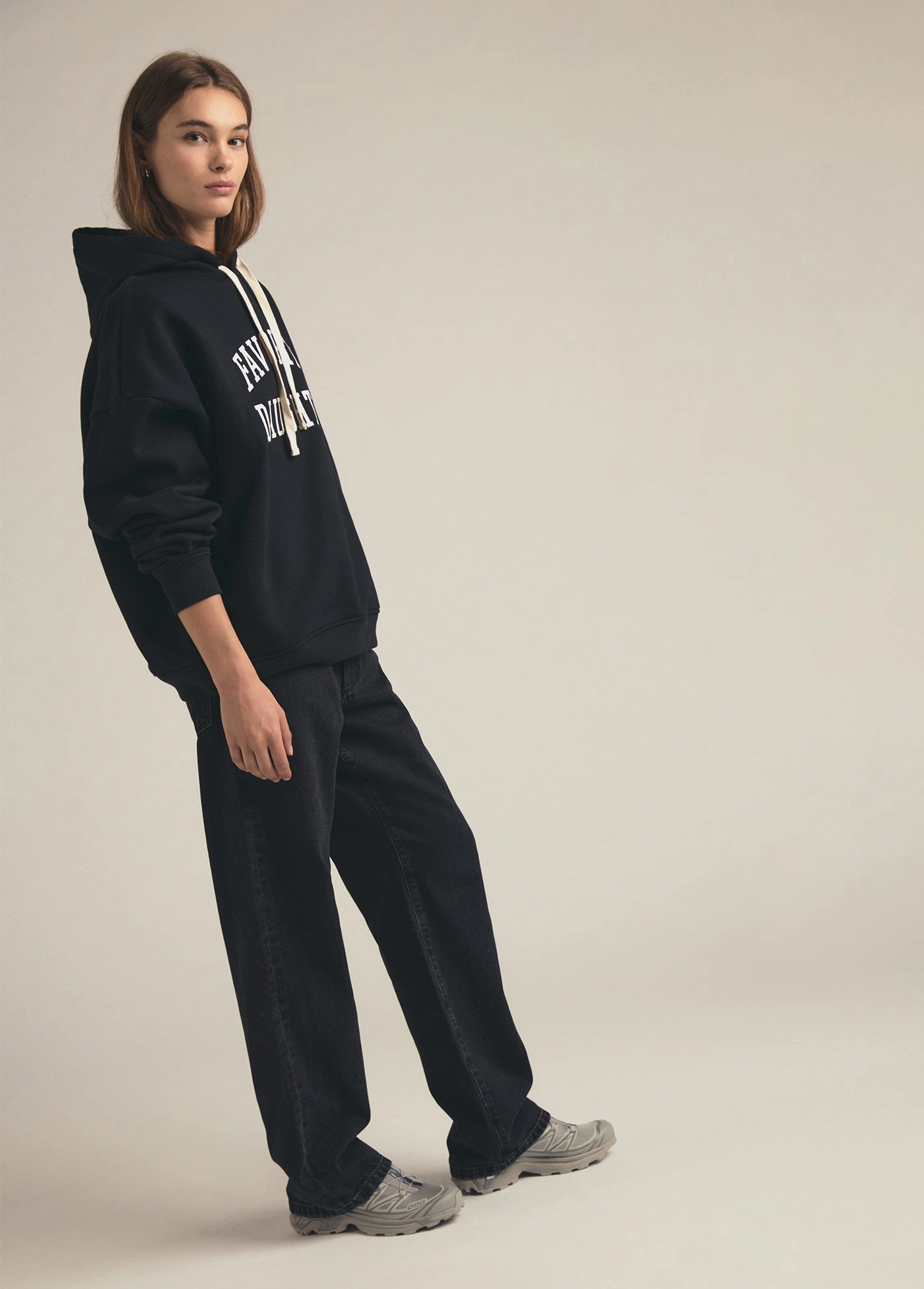 COLLEGIATE HOODIE Scoop Neck Shape