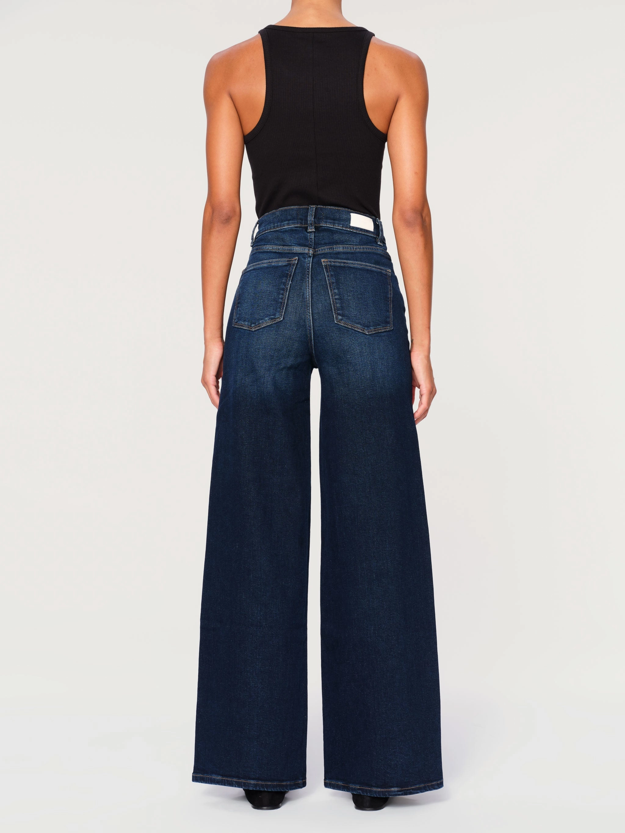 HEPBURN WIDE LEG 32 Feminine Cut Modern Fit