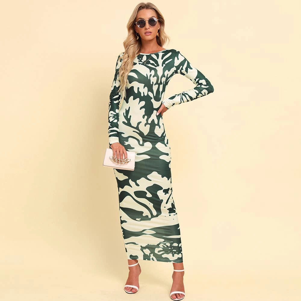Timeless Vibe Flawless Construction CONTRASTING PRINT HALTER SLIM-FIT DRESS_CWDMD2352